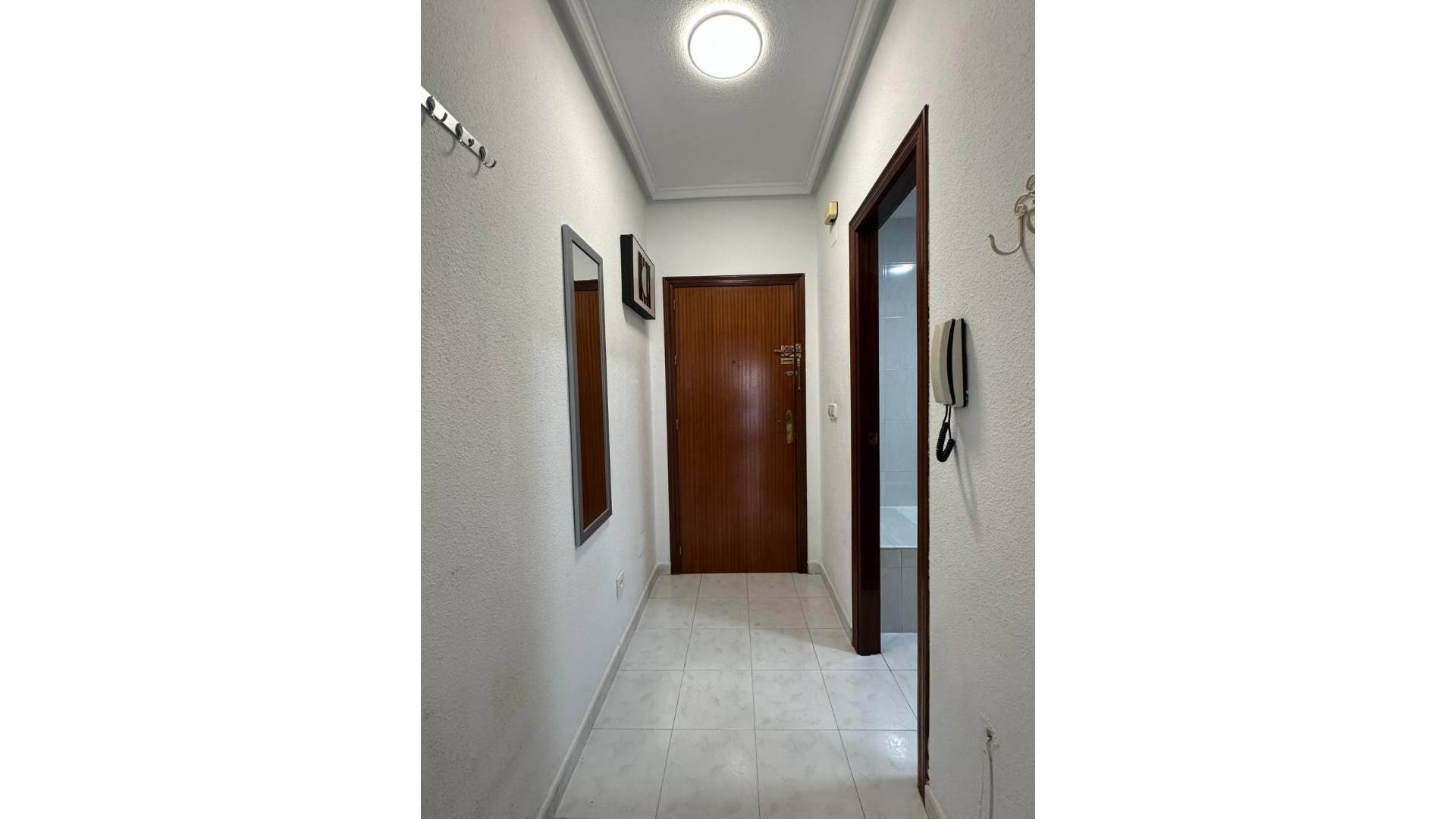 z drugiej ręki - Apartament - Torrevieja - Centro