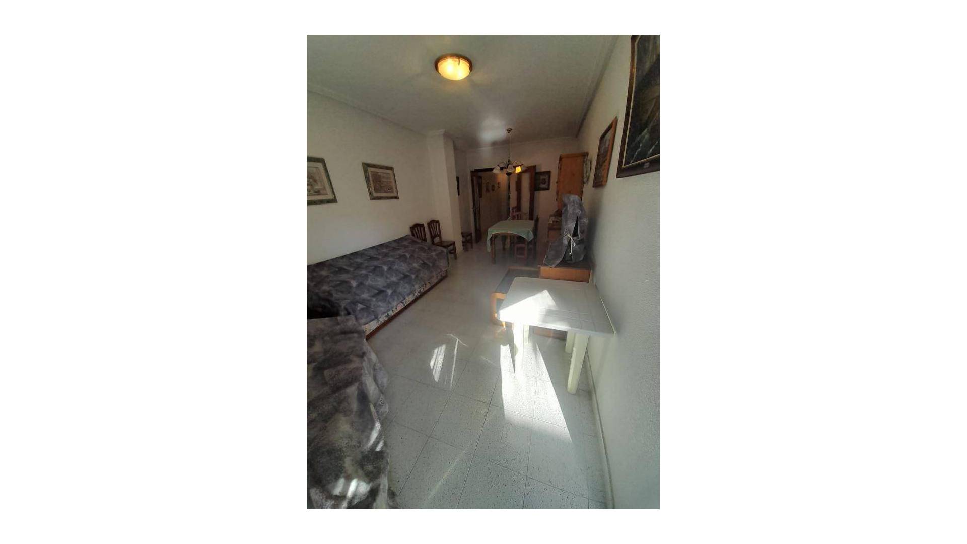 z drugiej ręki - Apartament - Torrevieja - Estacion de autobuses