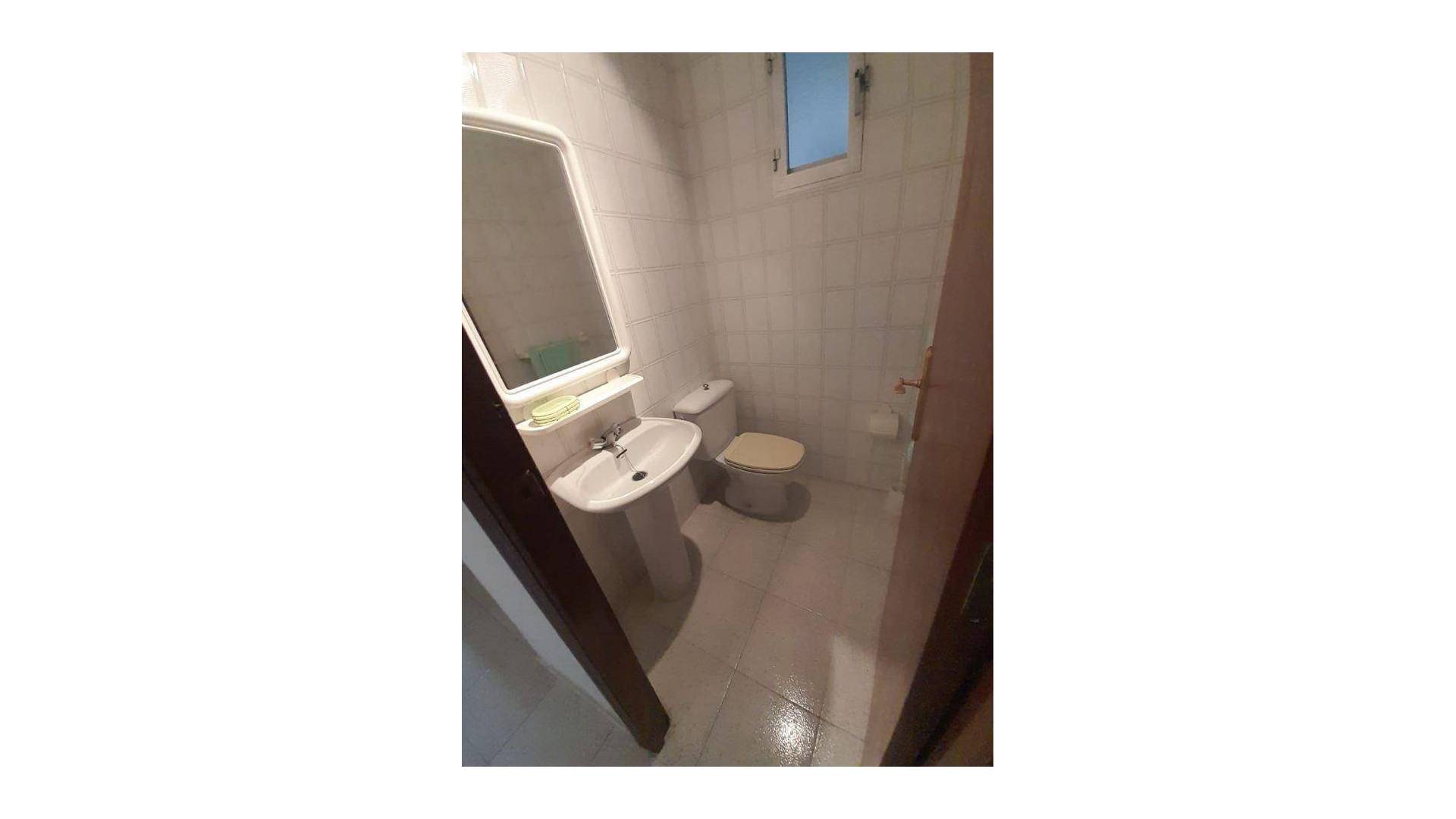 z drugiej ręki - Apartament - Torrevieja - Estacion de autobuses