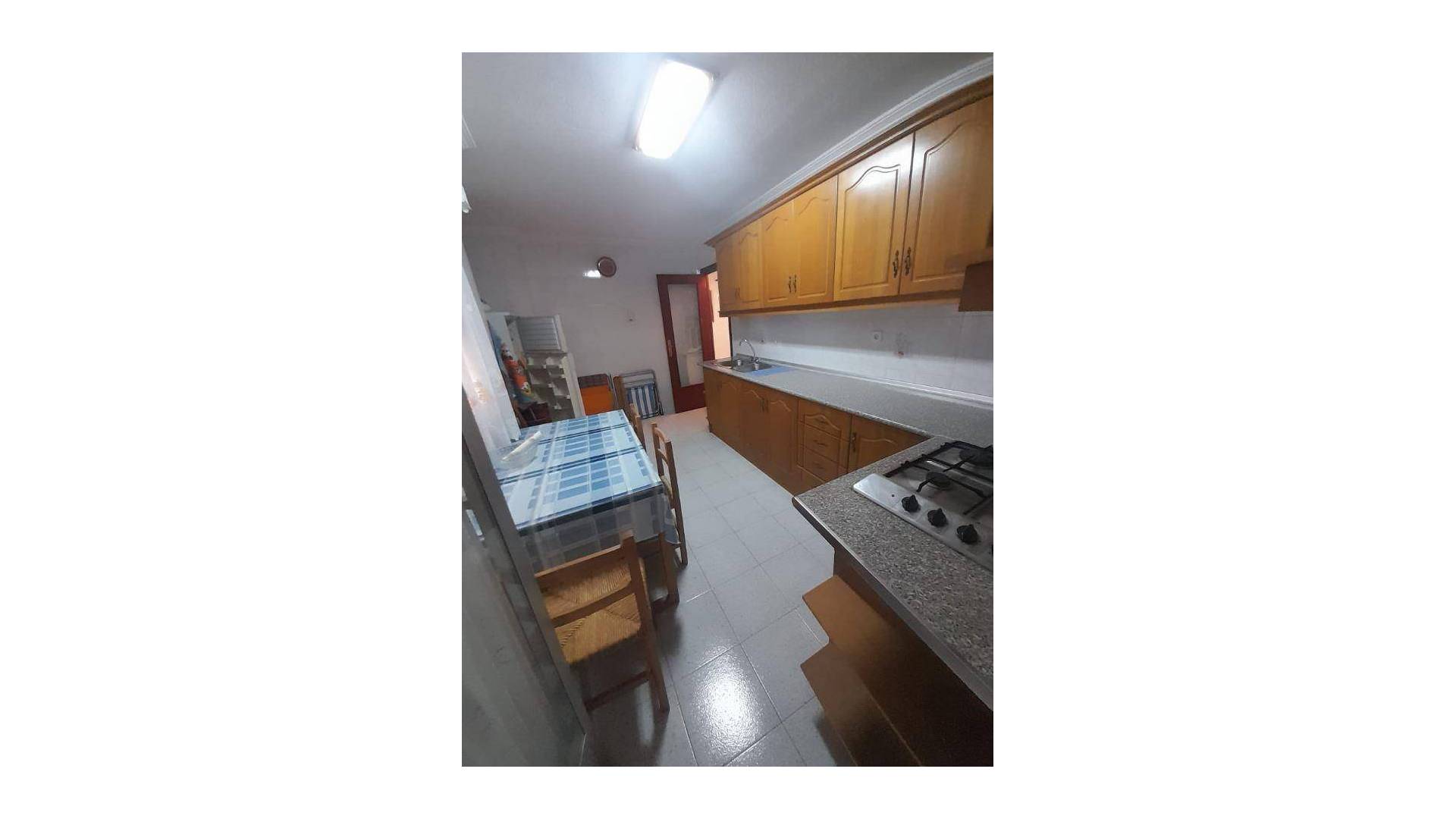 z drugiej ręki - Apartament - Torrevieja - Estacion de autobuses