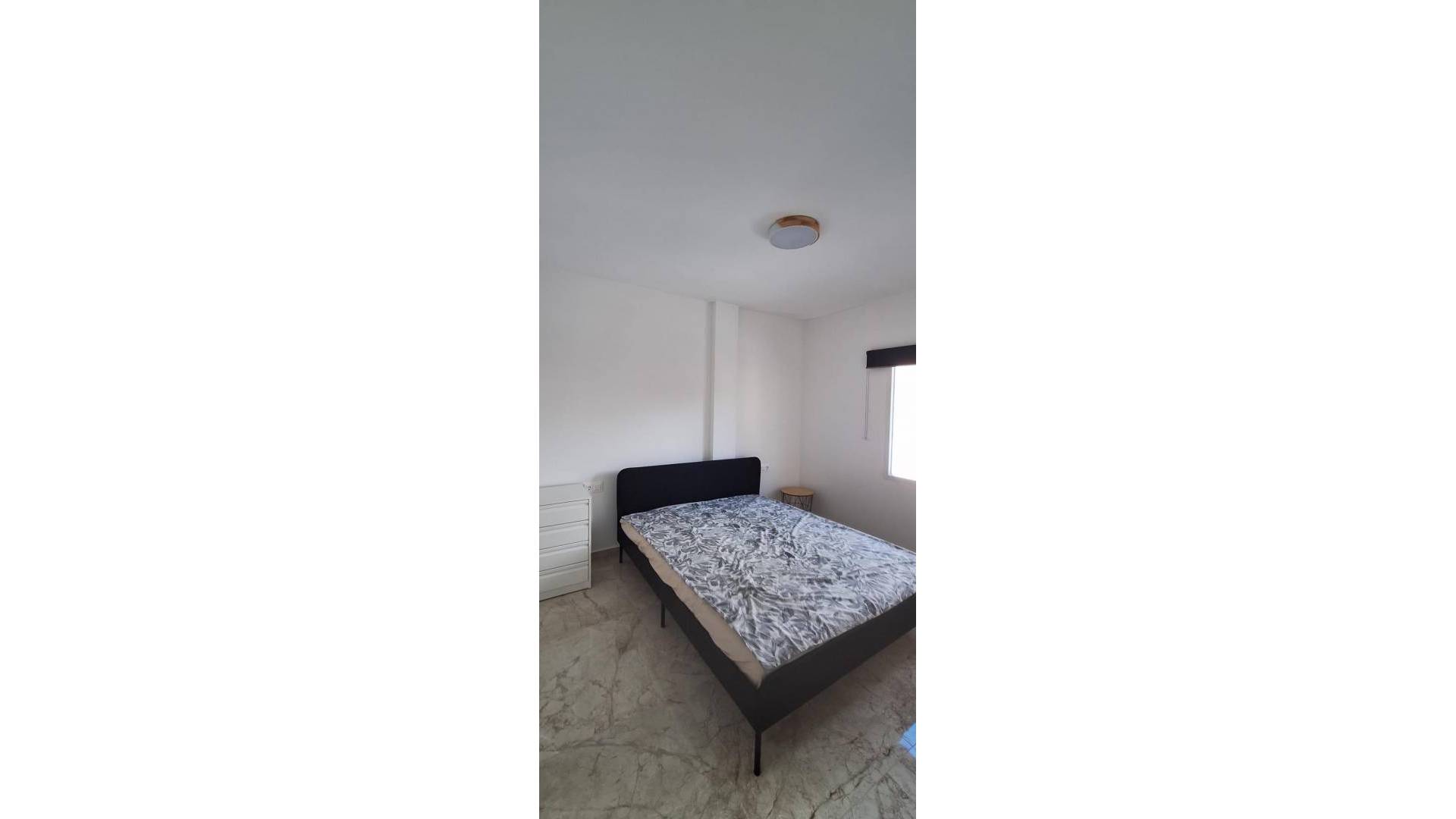 z drugiej ręki - Apartament - Torrevieja - Estacion de autobuses