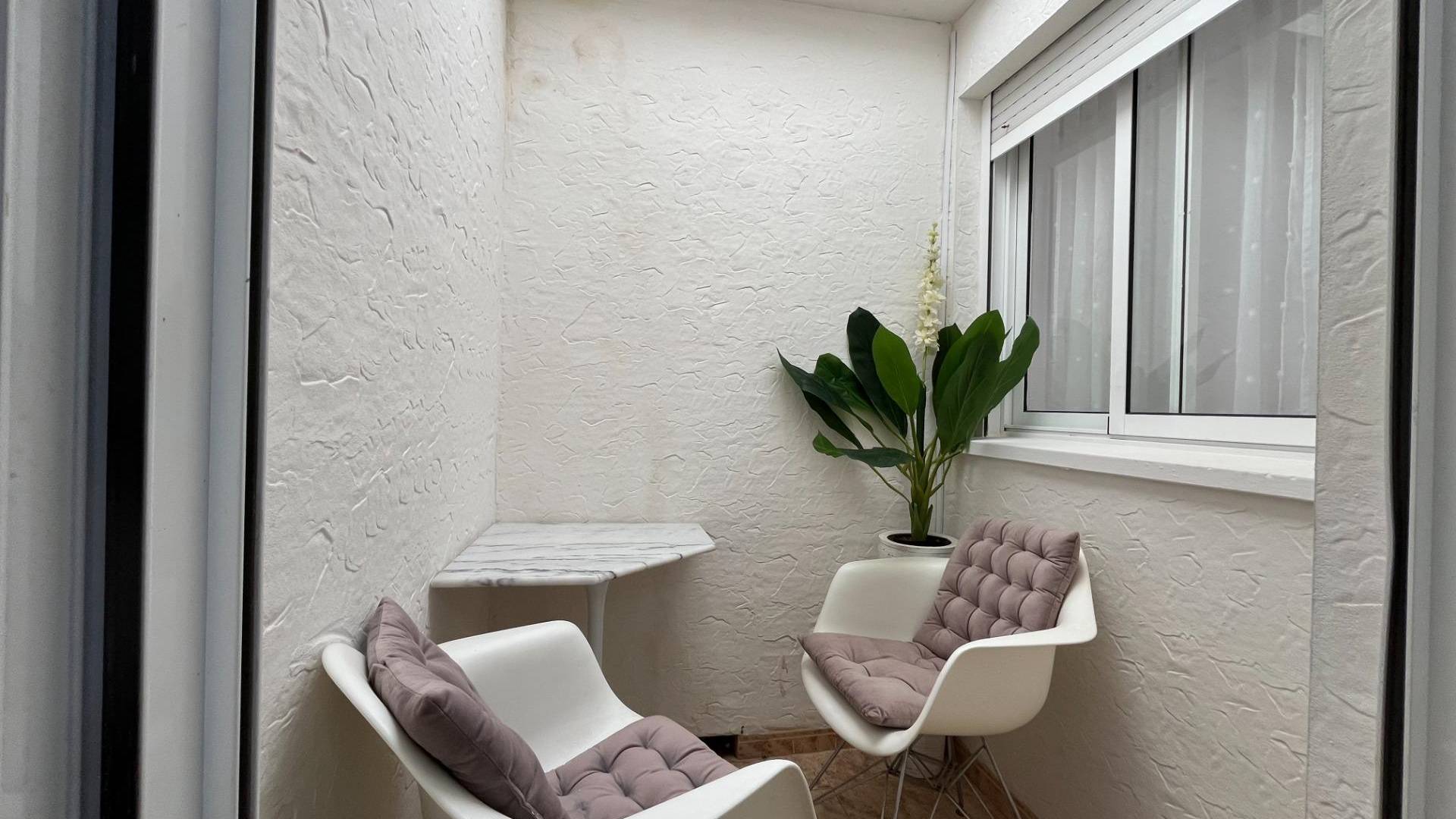 z drugiej ręki - Apartament - Torrevieja - Estacion de autobuses