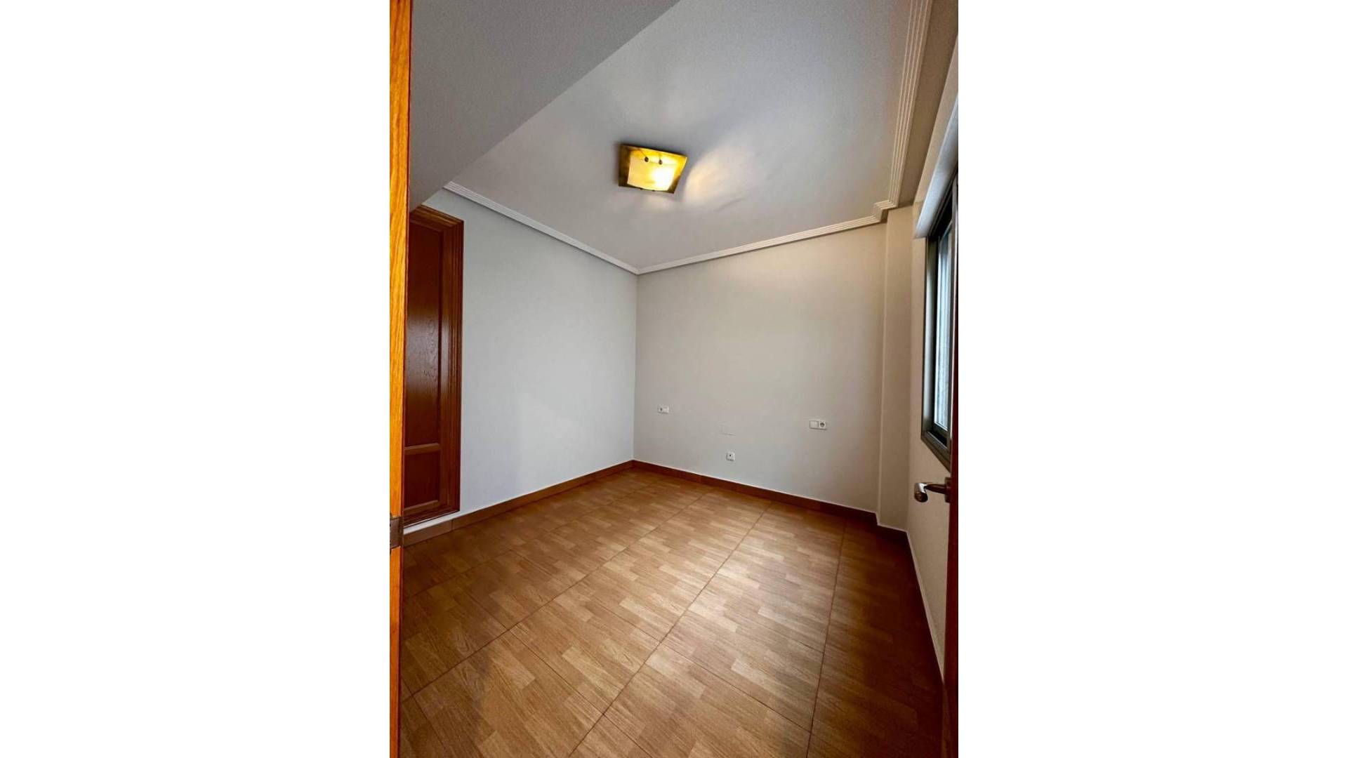 z drugiej ręki - Apartament - Torrevieja - Torrevieja City Center