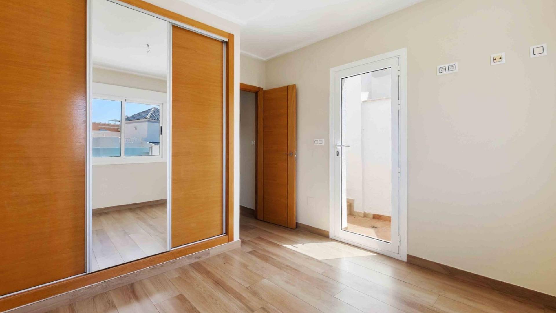 z drugiej ręki - Bliźniak - Torrevieja - Los Balcones - Los Altos del Edén