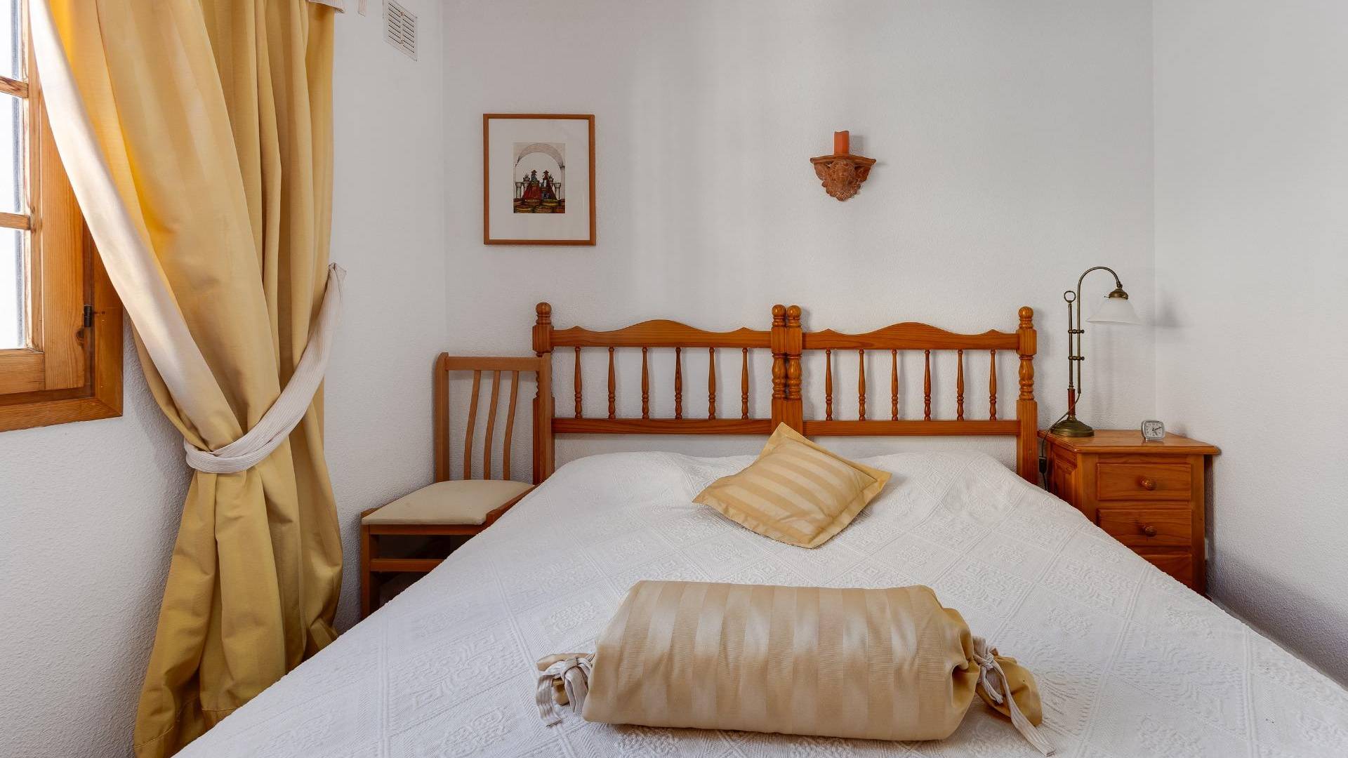 z drugiej ręki - Daszek - Orihuela Costa - Villamartín-Las Filipinas