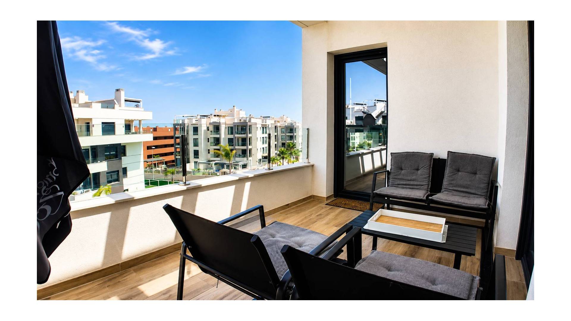 z drugiej ręki - Daszek - Orihuela Costa - VILLAMARTÍN