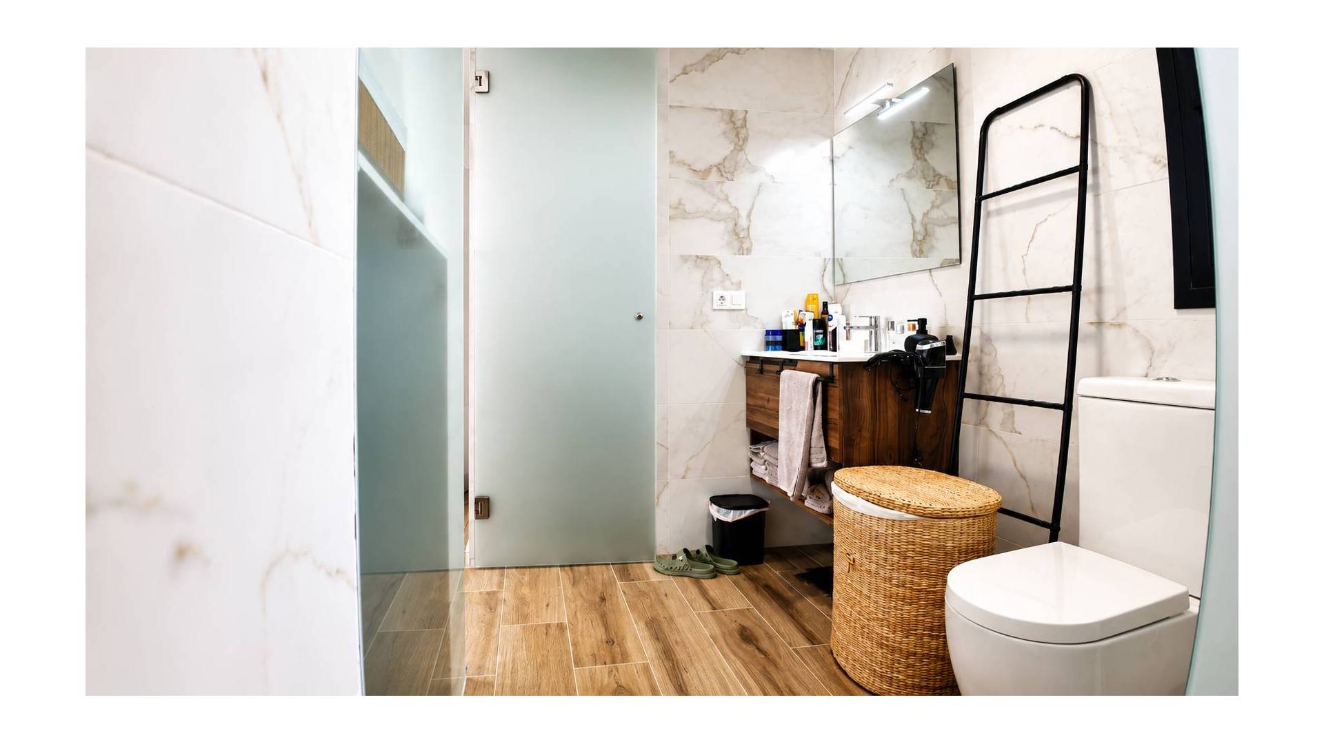 z drugiej ręki - Daszek - Orihuela Costa - VILLAMARTÍN