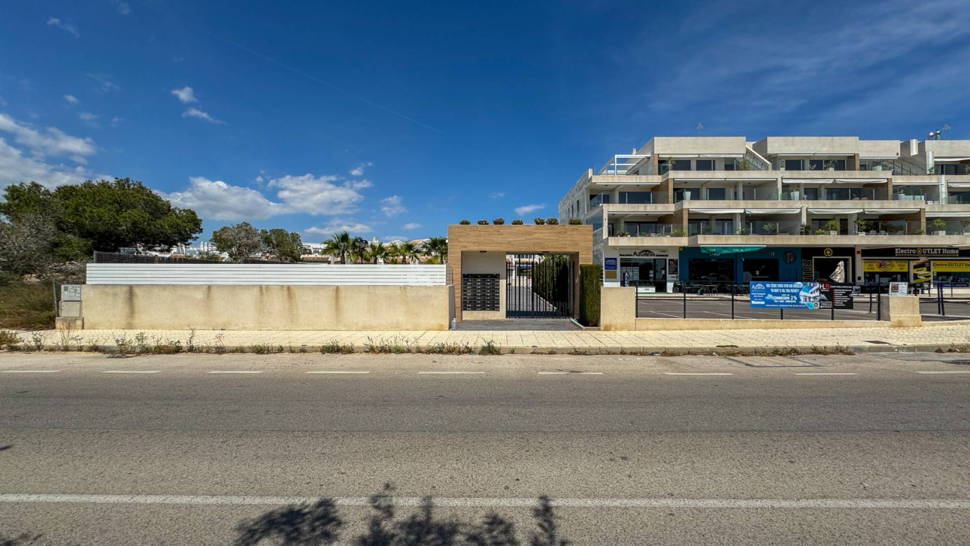 z drugiej ręki - Daszek - Orihuela Costa - Villamartín