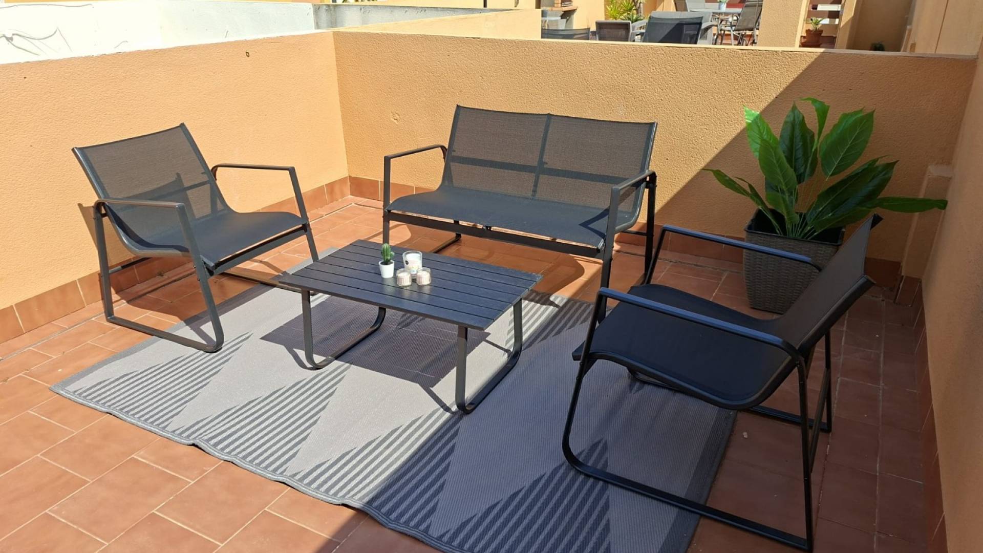 z drugiej ręki - Daszek - Orihuela - Los Balcones