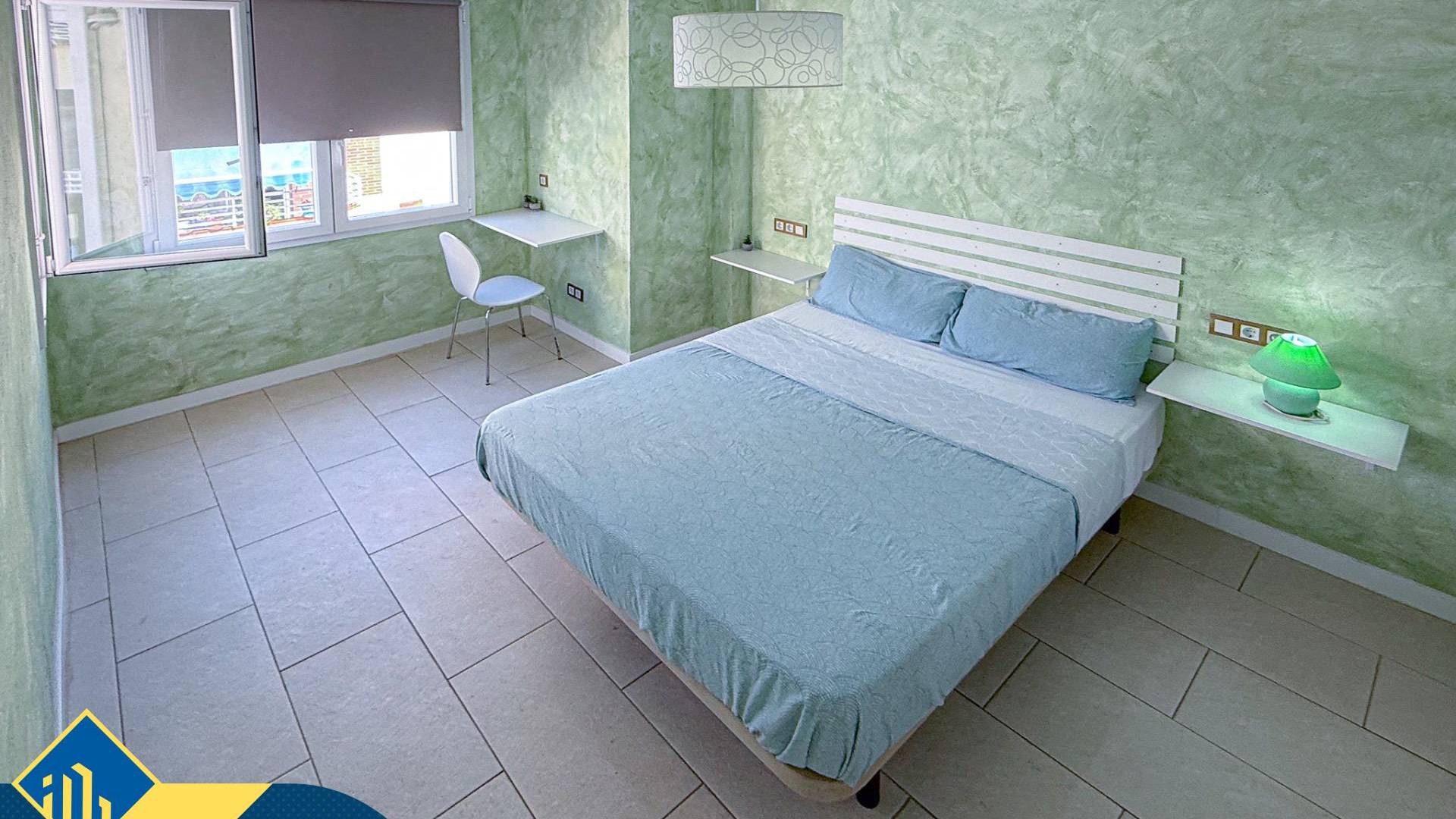 z drugiej ręki - Daszek - Torrevieja - Playa de los Locos