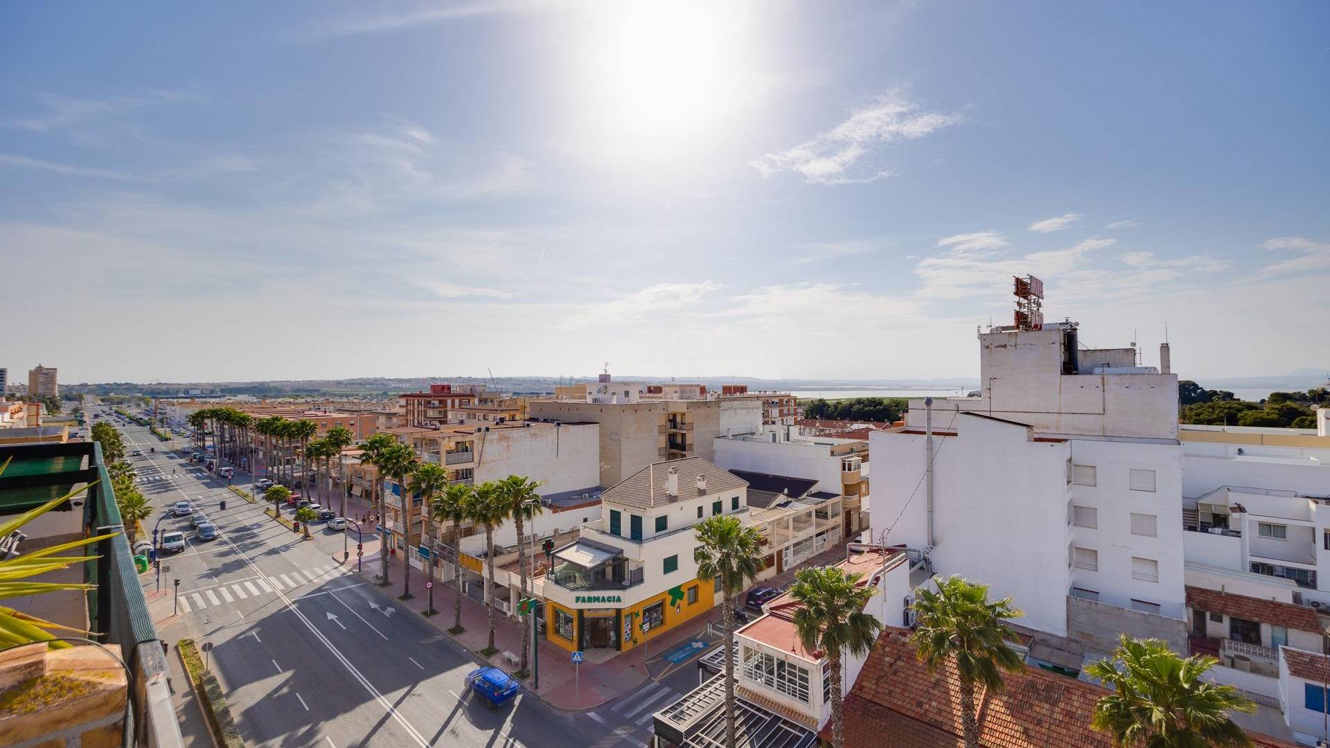 z drugiej ręki - Daszek - Torrevieja - Playa de los Naufragos