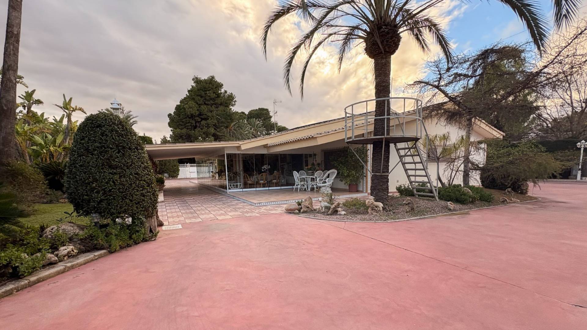 z drugiej ręki -  - Elche - Altzabares Alto