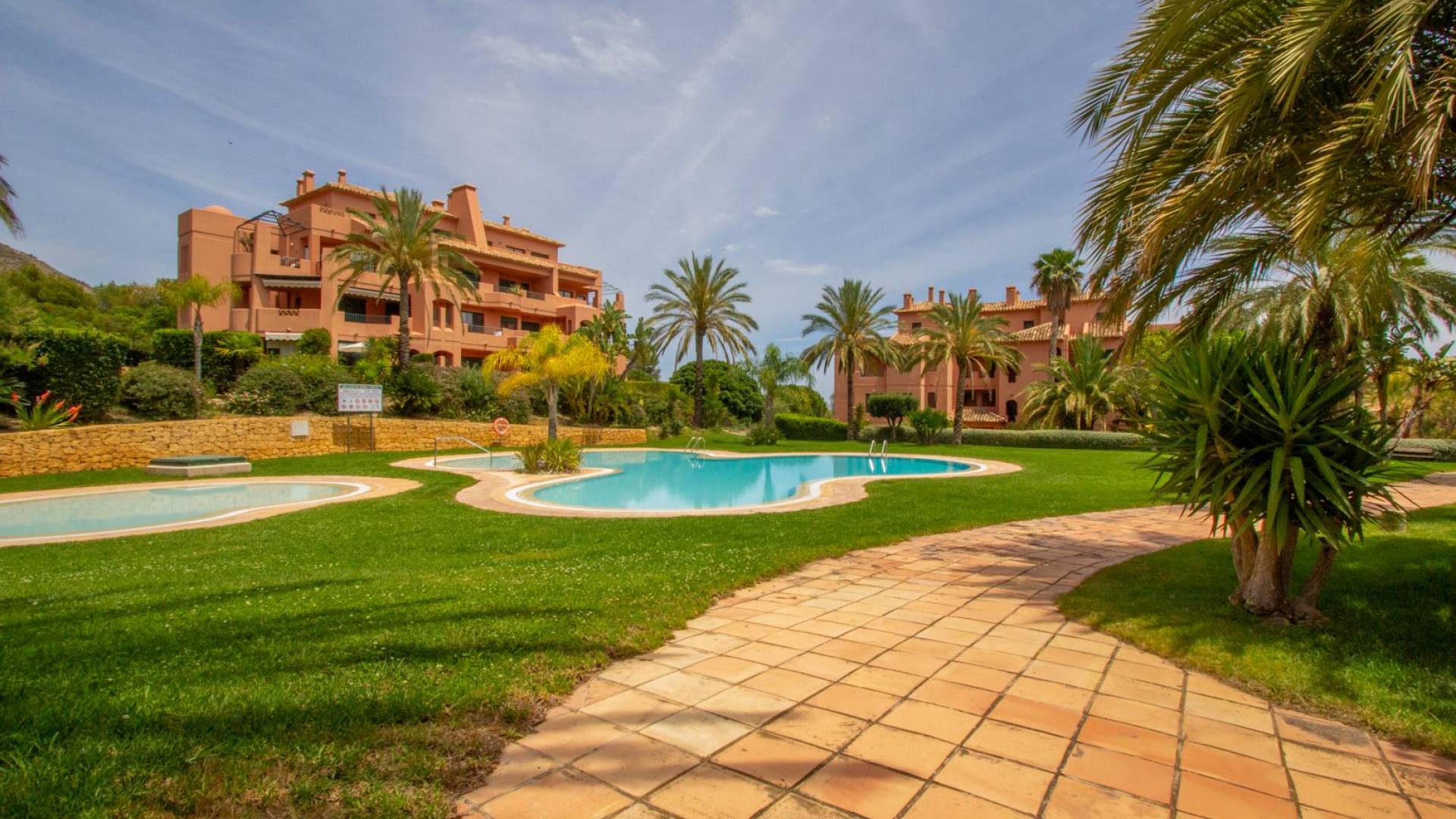 z drugiej ręki - - - Finestrat