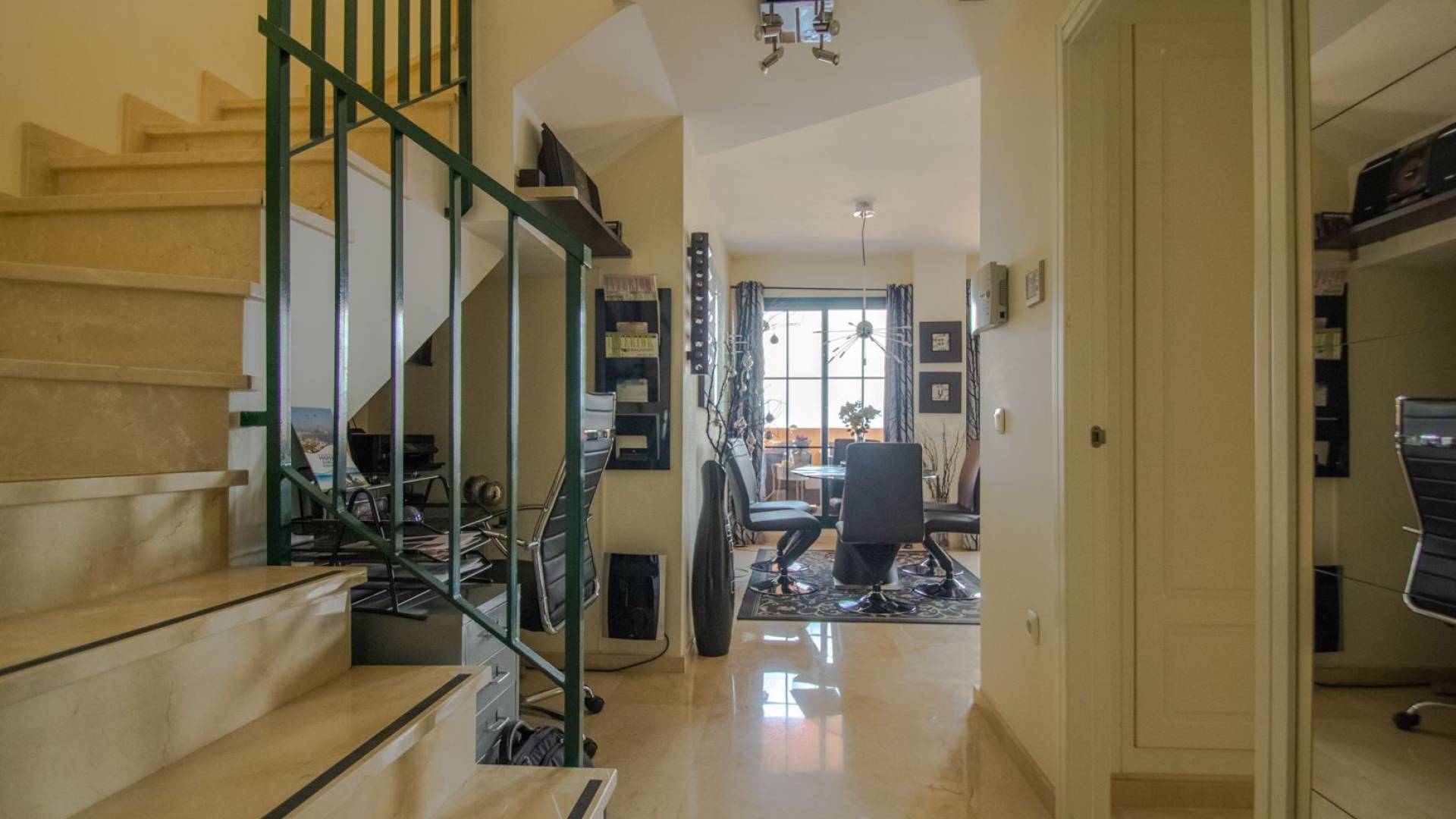 z drugiej ręki - - - Finestrat