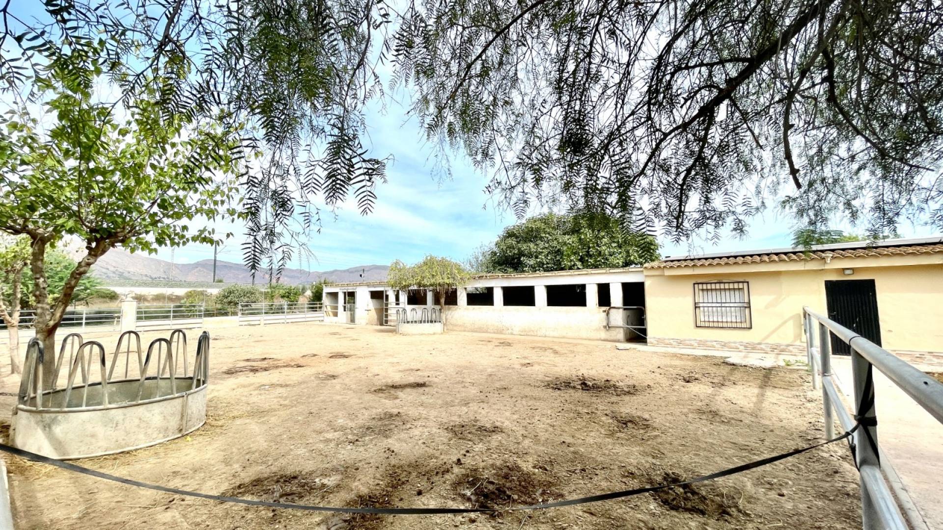 z drugiej ręki - Nieruchomość Finca Country - Orihuela