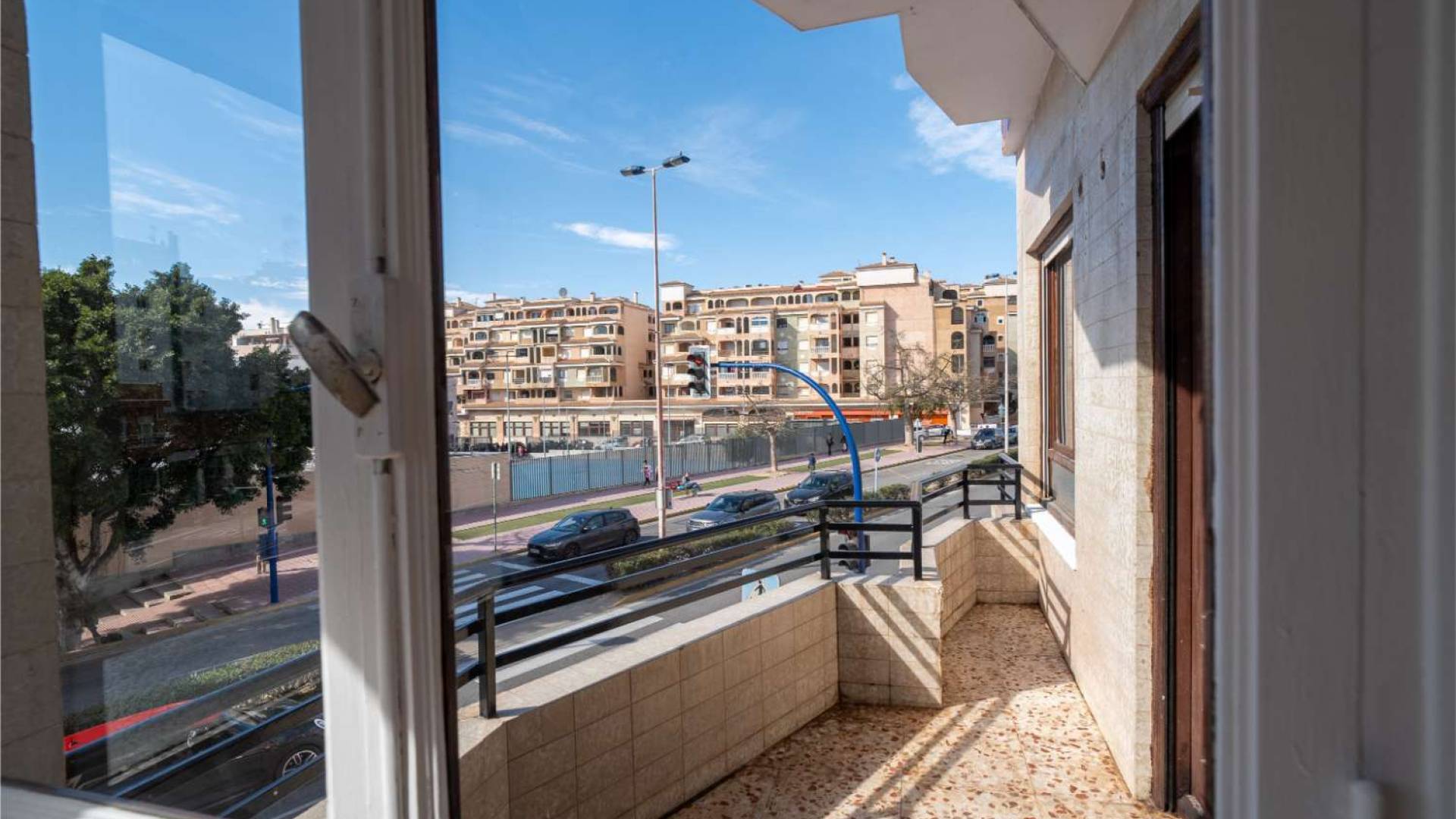 z drugiej ręki -  - Torrevieja - Centro