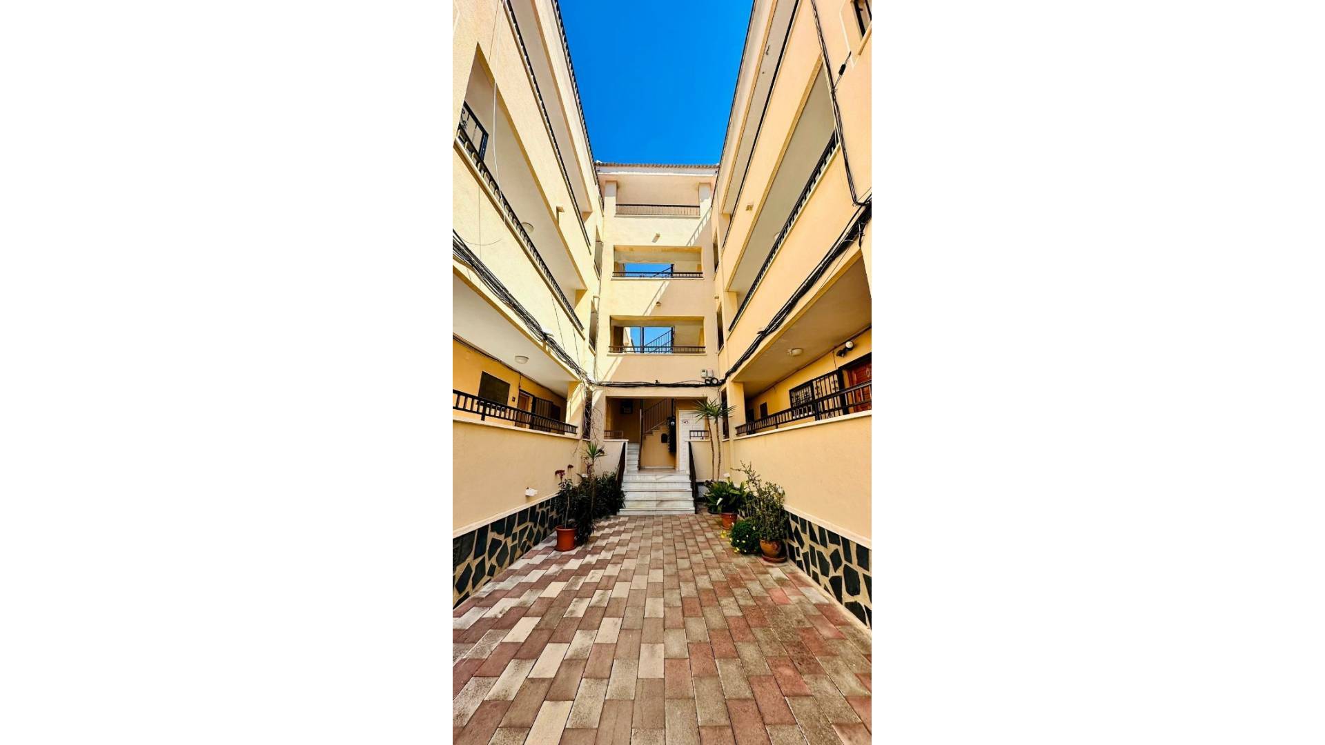 z drugiej ręki -  - Torrevieja - El chaparral