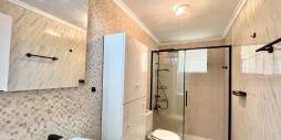 z drugiej ręki - Townhouse - Torrevieja - Estacion de autobuses