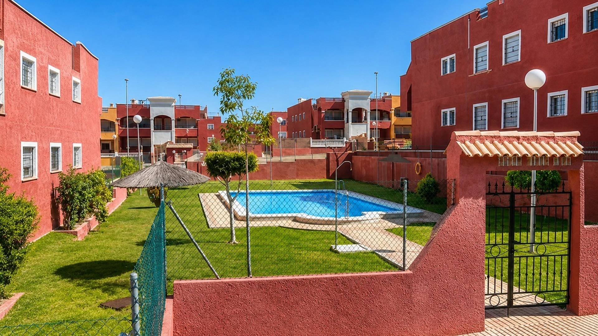 z drugiej ręki - Townhouse - 