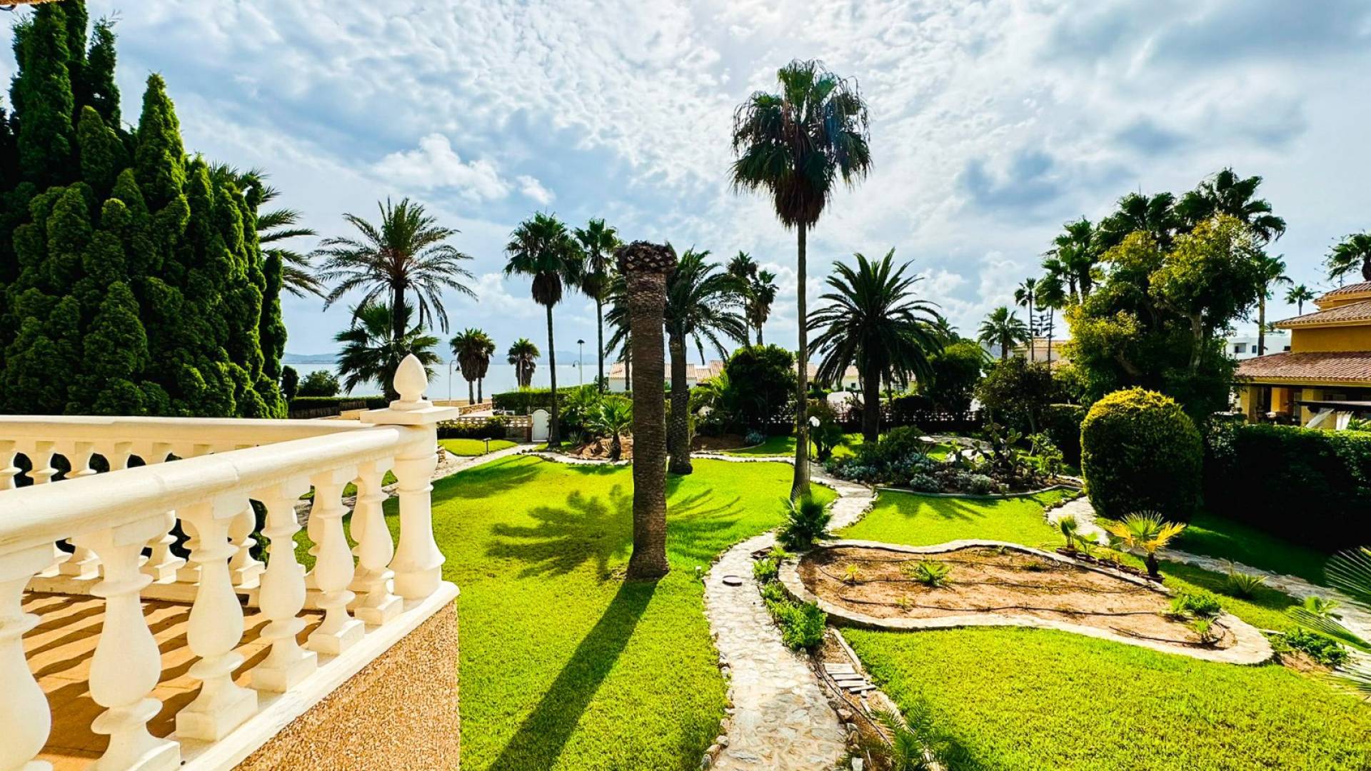 z drugiej ręki - Villa - CARTAGENA - La Manga del Mar Menor