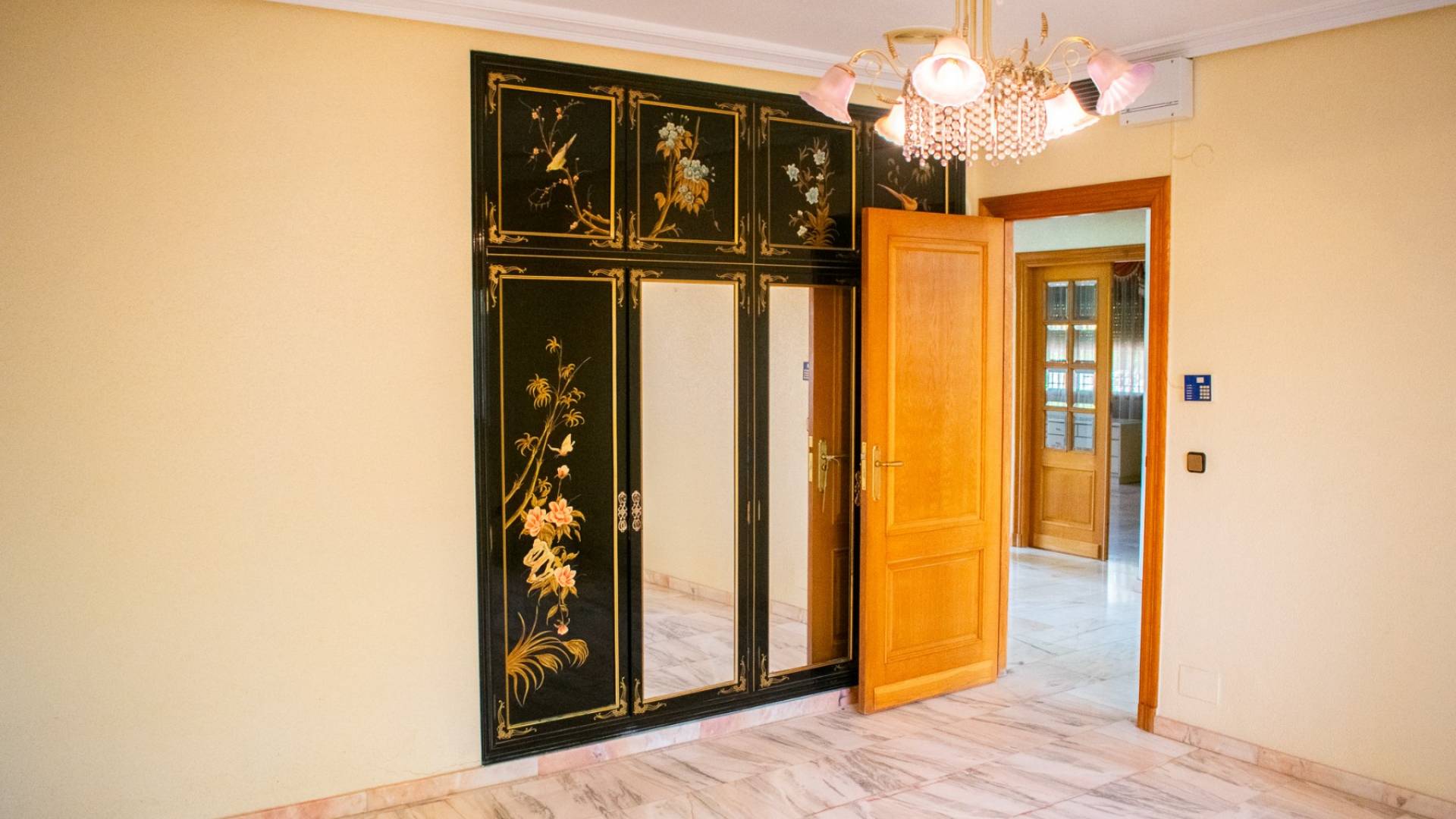 z drugiej ręki - Villa - Llano de brujas