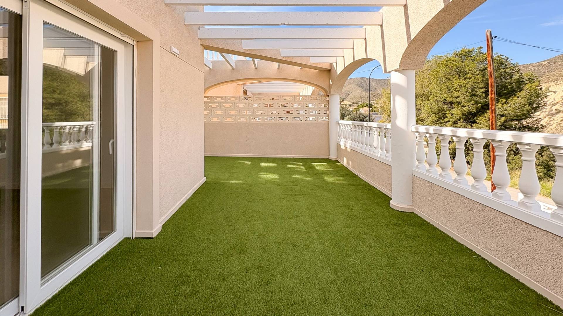 z drugiej ręki - Willa w zabudowie bliźniaczej - El Campello - Pueblo Acantilado - Venta Lanuza