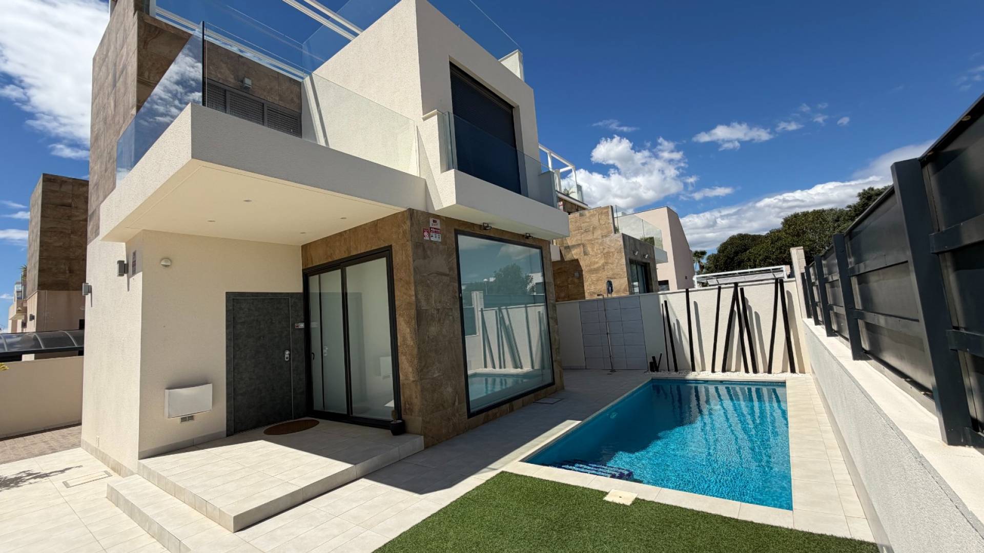 z drugiej ręki - Wolnostojąca willa - Ciudad Quesada - Rojales - 