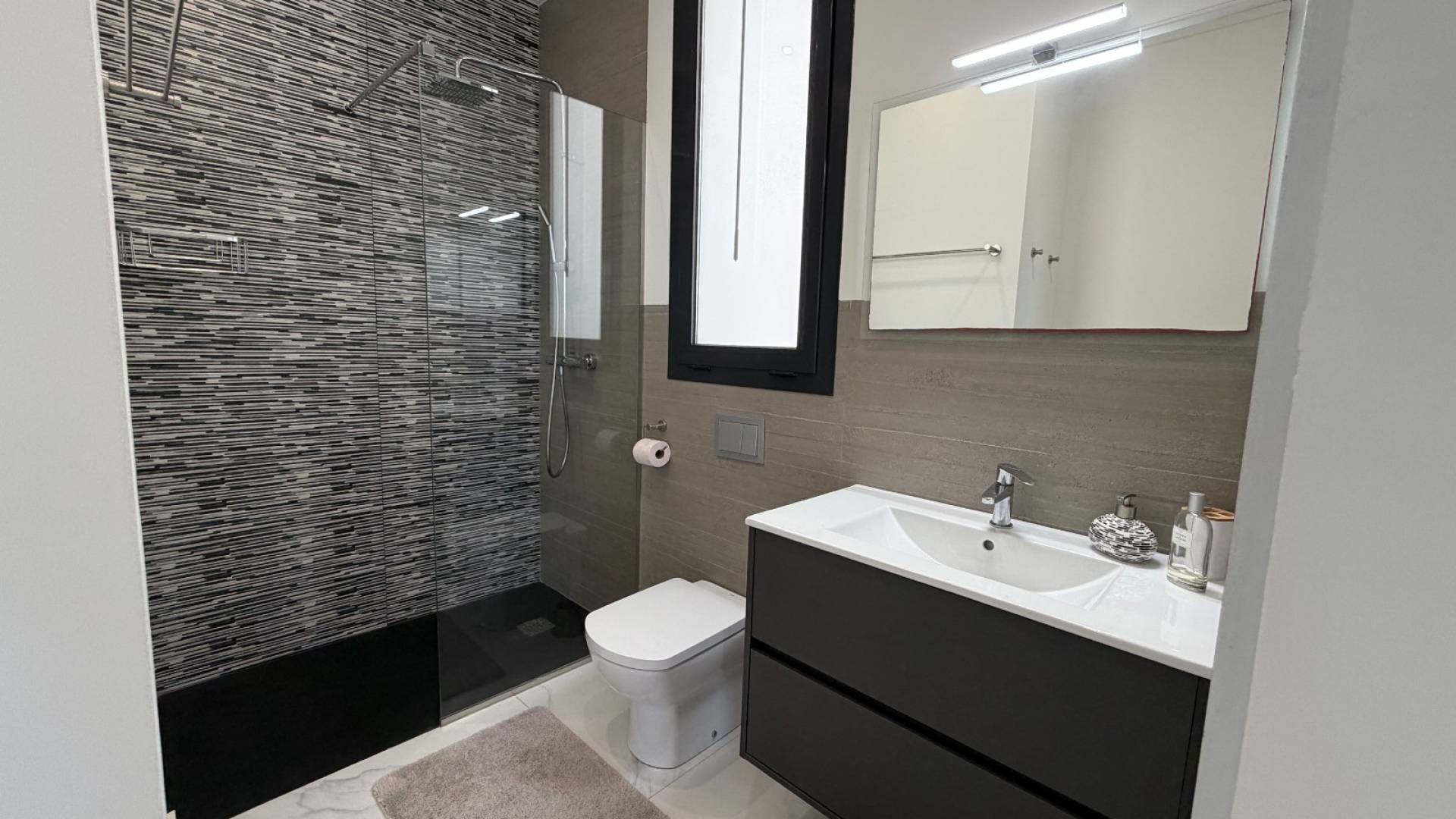 z drugiej ręki - Wolnostojąca willa - Ciudad Quesada - Rojales - 