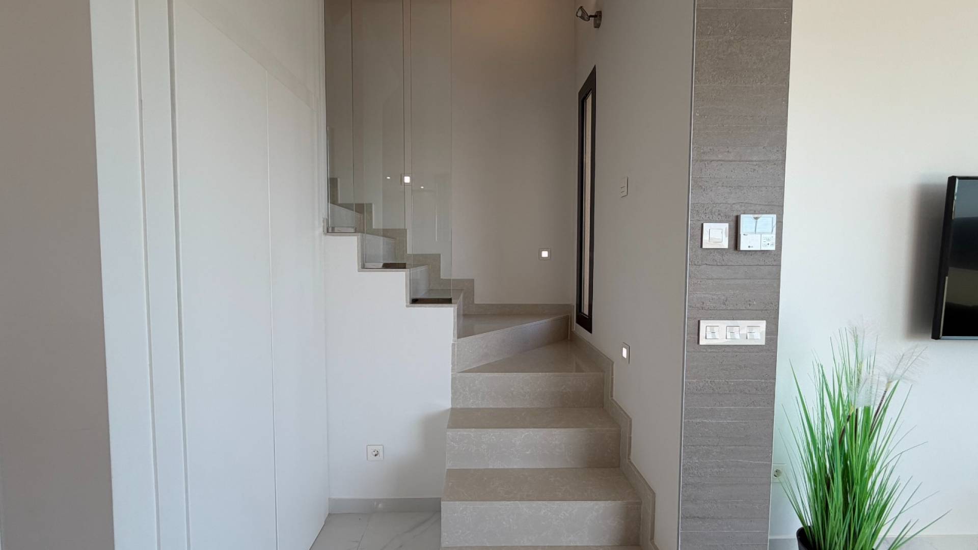 z drugiej ręki - Wolnostojąca willa - Ciudad Quesada - Rojales - 