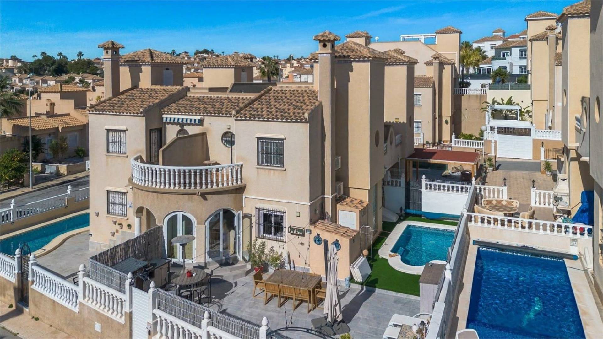 z drugiej ręki - Wolnostojąca willa - Orihuela Costa - VILLAMARTÍN