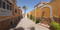z drugiej ręki - Wolnostojąca willa - Torrevieja - Aguas Nuevas