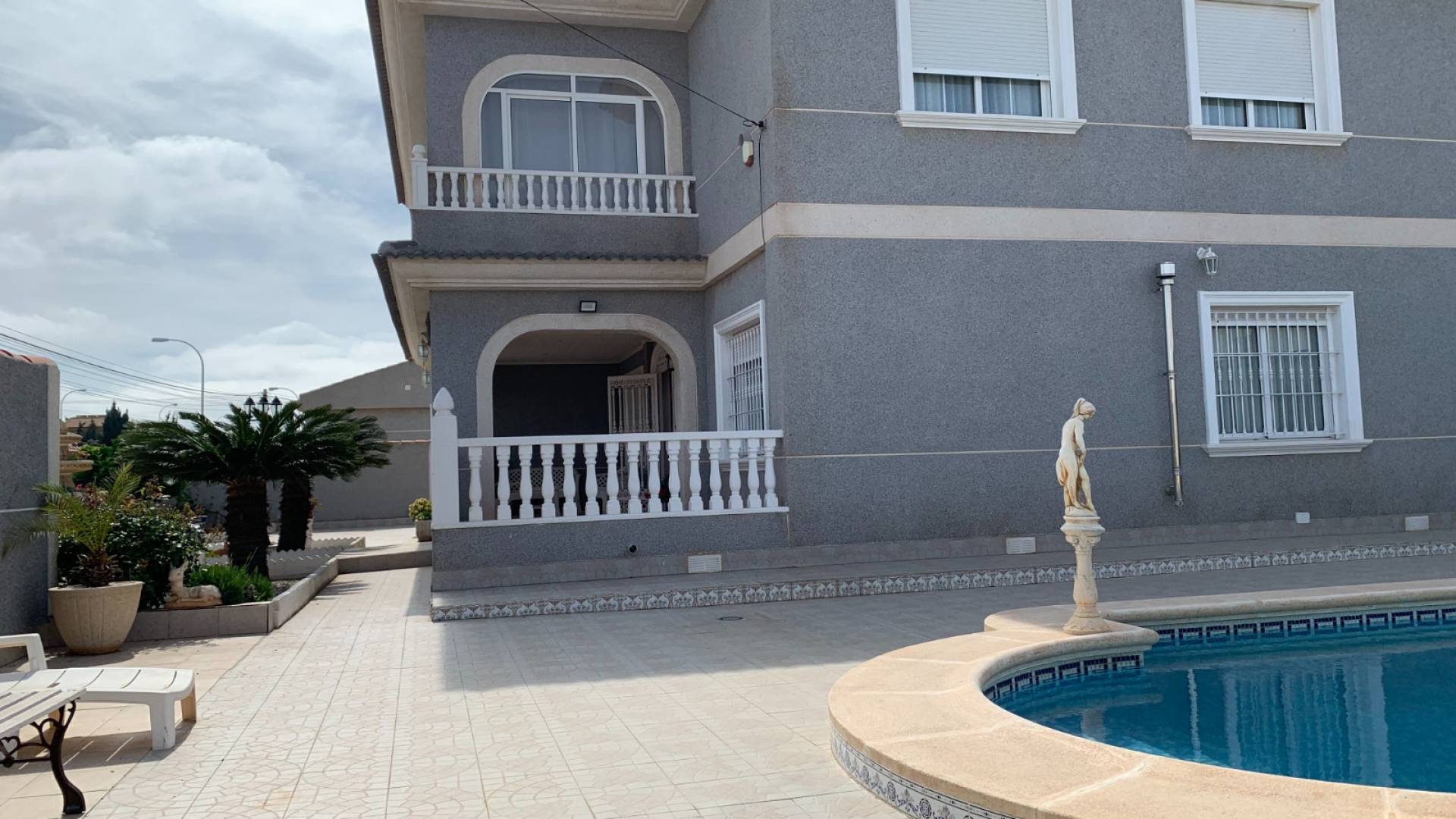 z drugiej ręki - Wolnostojąca willa - Torrevieja - El Chaparral