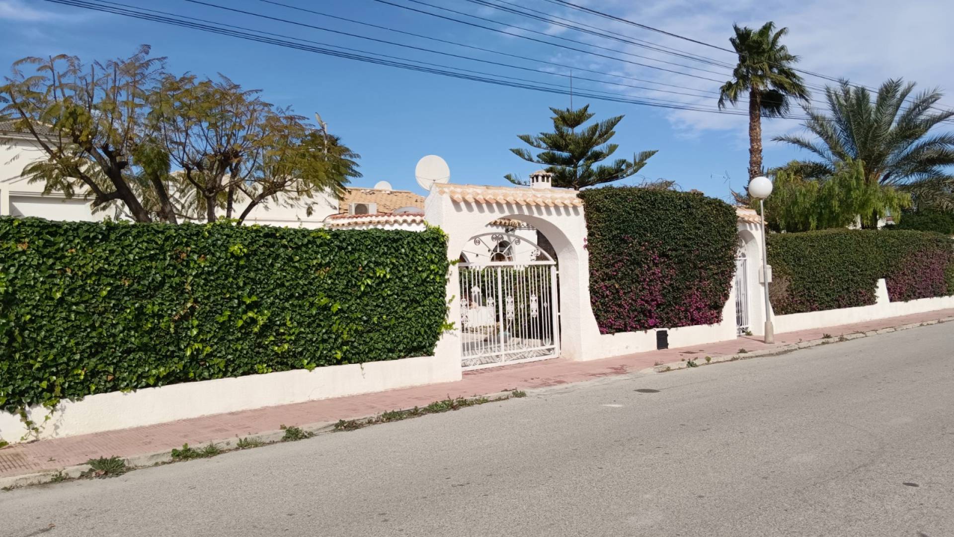 z drugiej ręki - Wolnostojąca willa - Torrevieja - La Siesta - El Salado -  Torreta