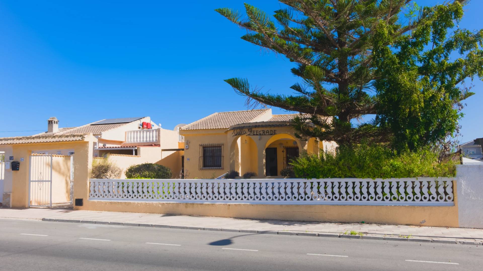 z drugiej ręki - Wolnostojąca willa - Torrevieja - La Siesta