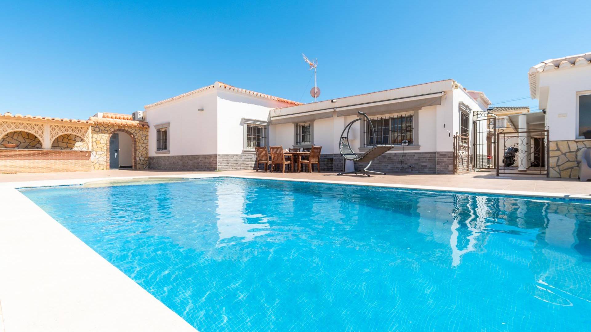 z drugiej ręki - Wolnostojąca willa - Torrevieja - Torreta