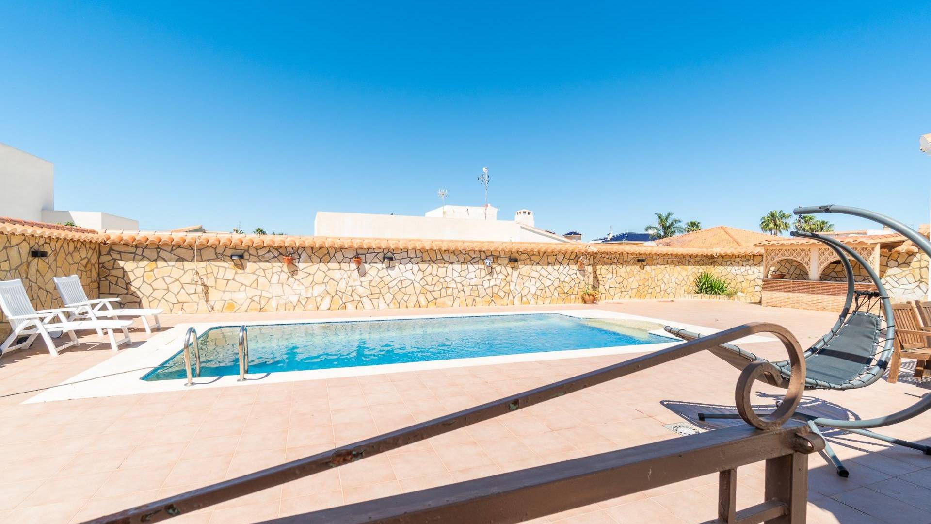 z drugiej ręki - Wolnostojąca willa - Torrevieja - Torreta
