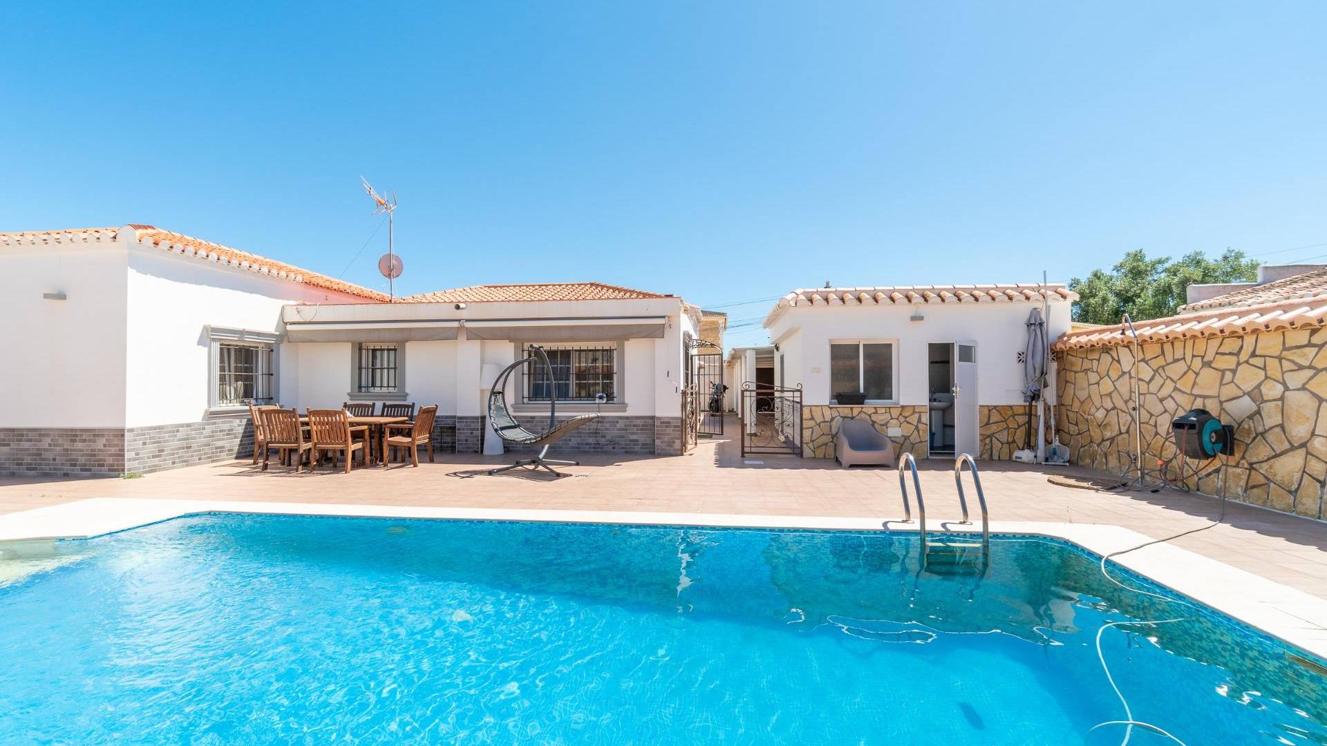 z drugiej ręki - Wolnostojąca willa - Torrevieja - Torreta