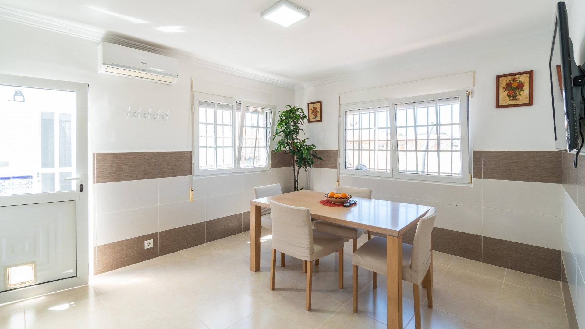 z drugiej ręki - Wolnostojąca willa - Torrevieja - Torreta
