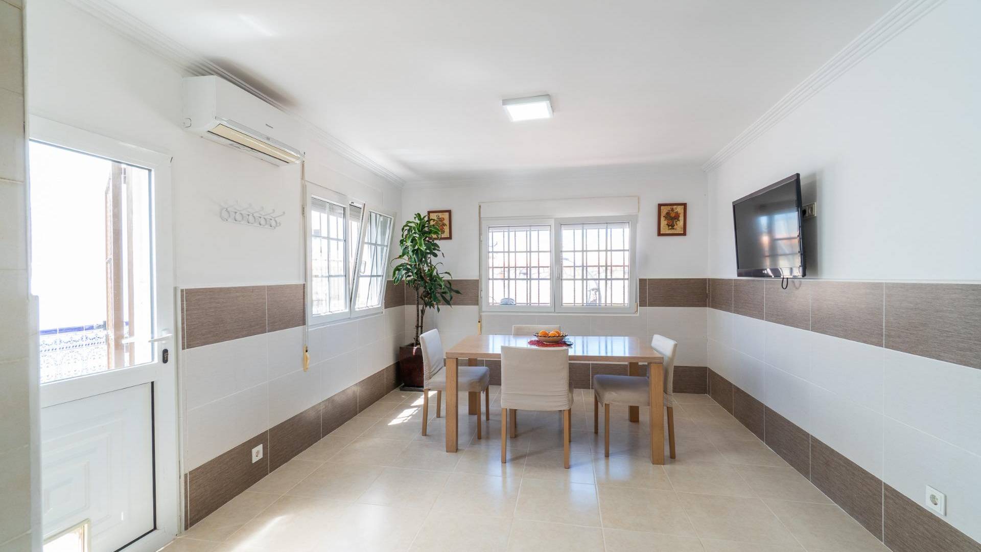 z drugiej ręki - Wolnostojąca willa - Torrevieja - Torreta