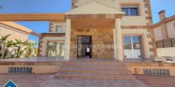 z drugiej ręki - Wolnostojąca willa - Torrevieja - 