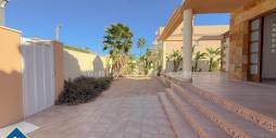 z drugiej ręki - Wolnostojąca willa - Torrevieja - 