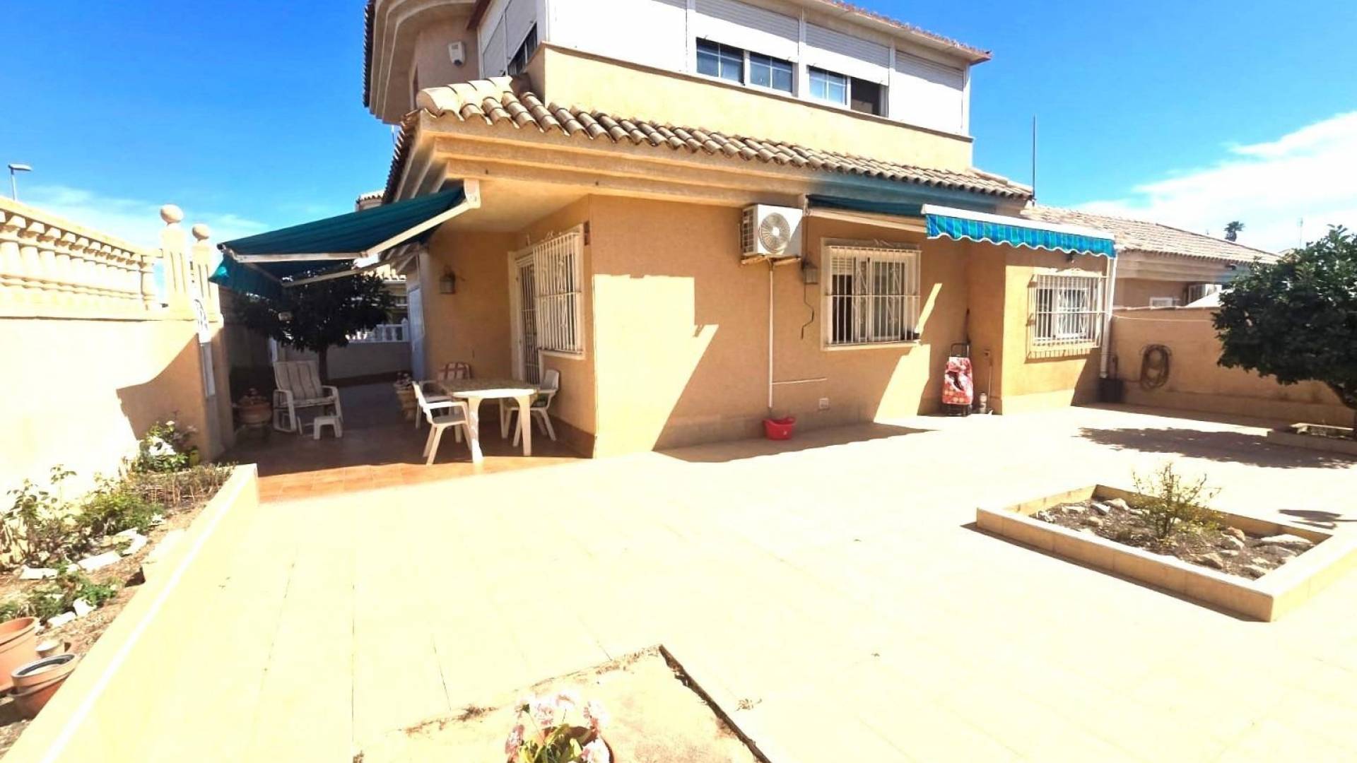 z drugiej ręki - Wolnostojąca willa - Torrevieja - 