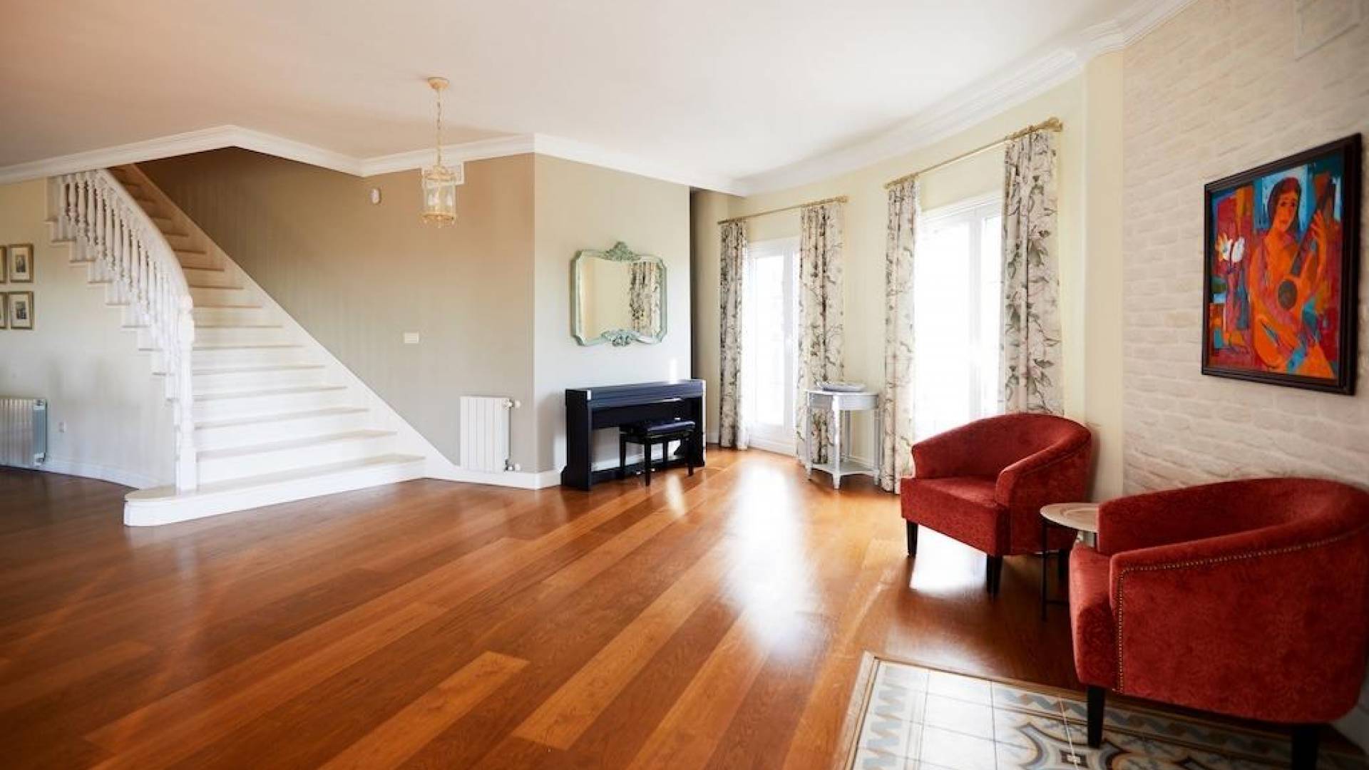 z drugiej ręki - Wolnostojąca willa - 