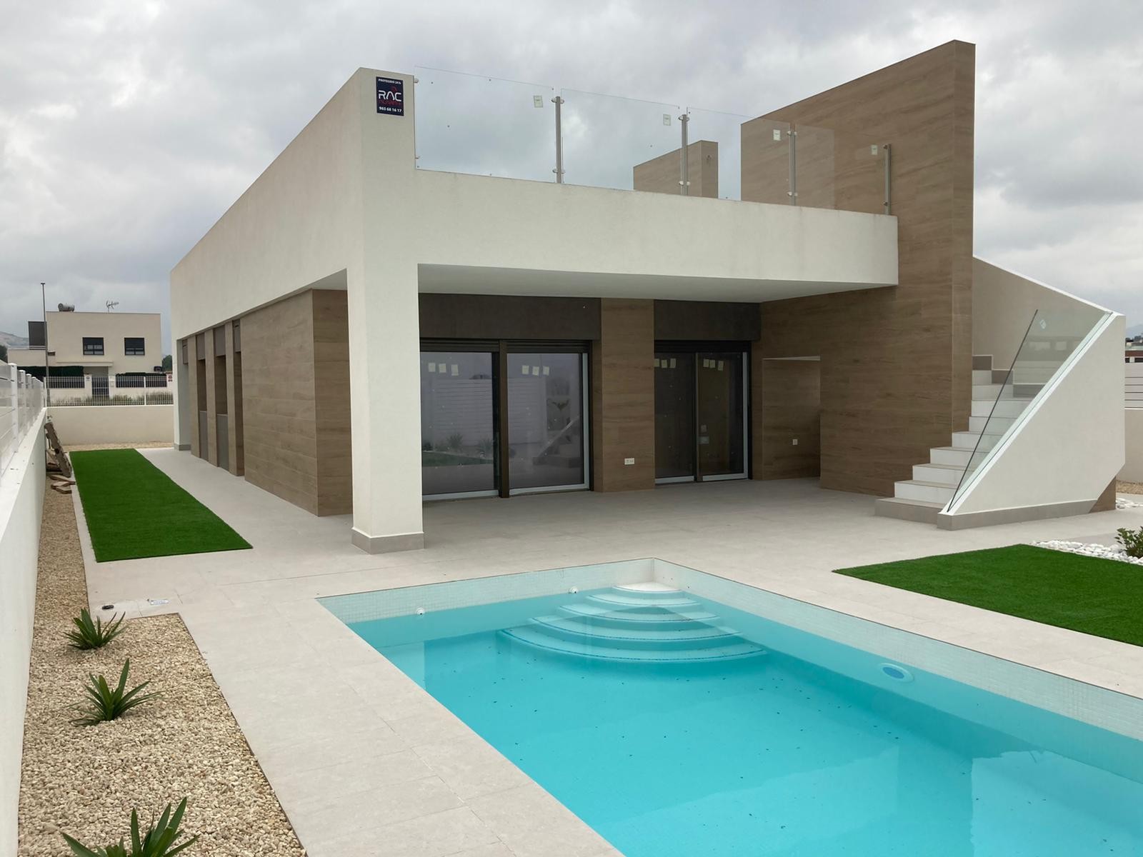 House in Aspe - view 1