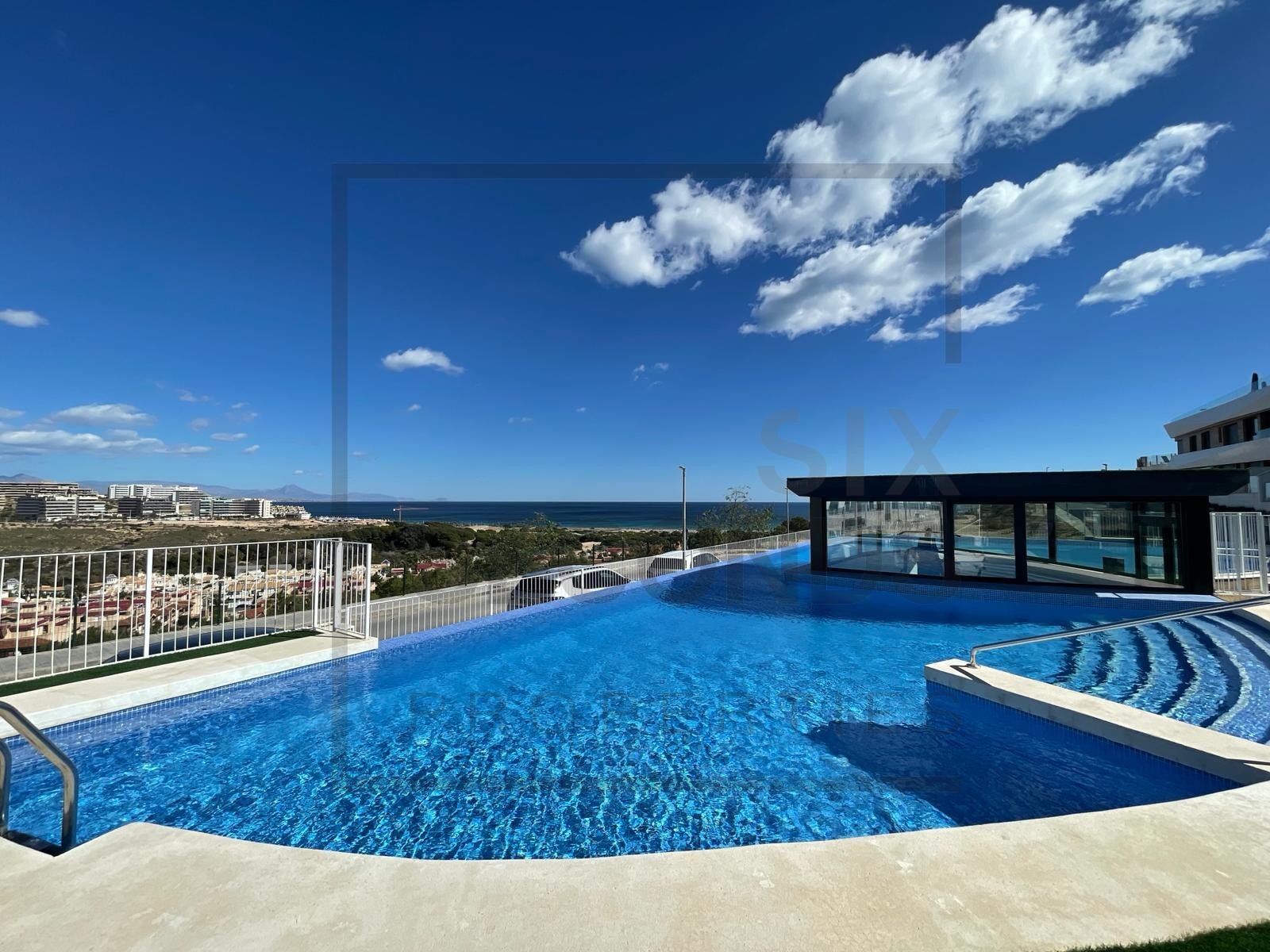 House in El Altet - view 1