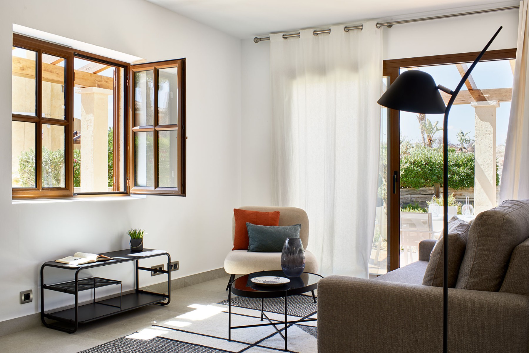 House in Desert Springs - Image 2