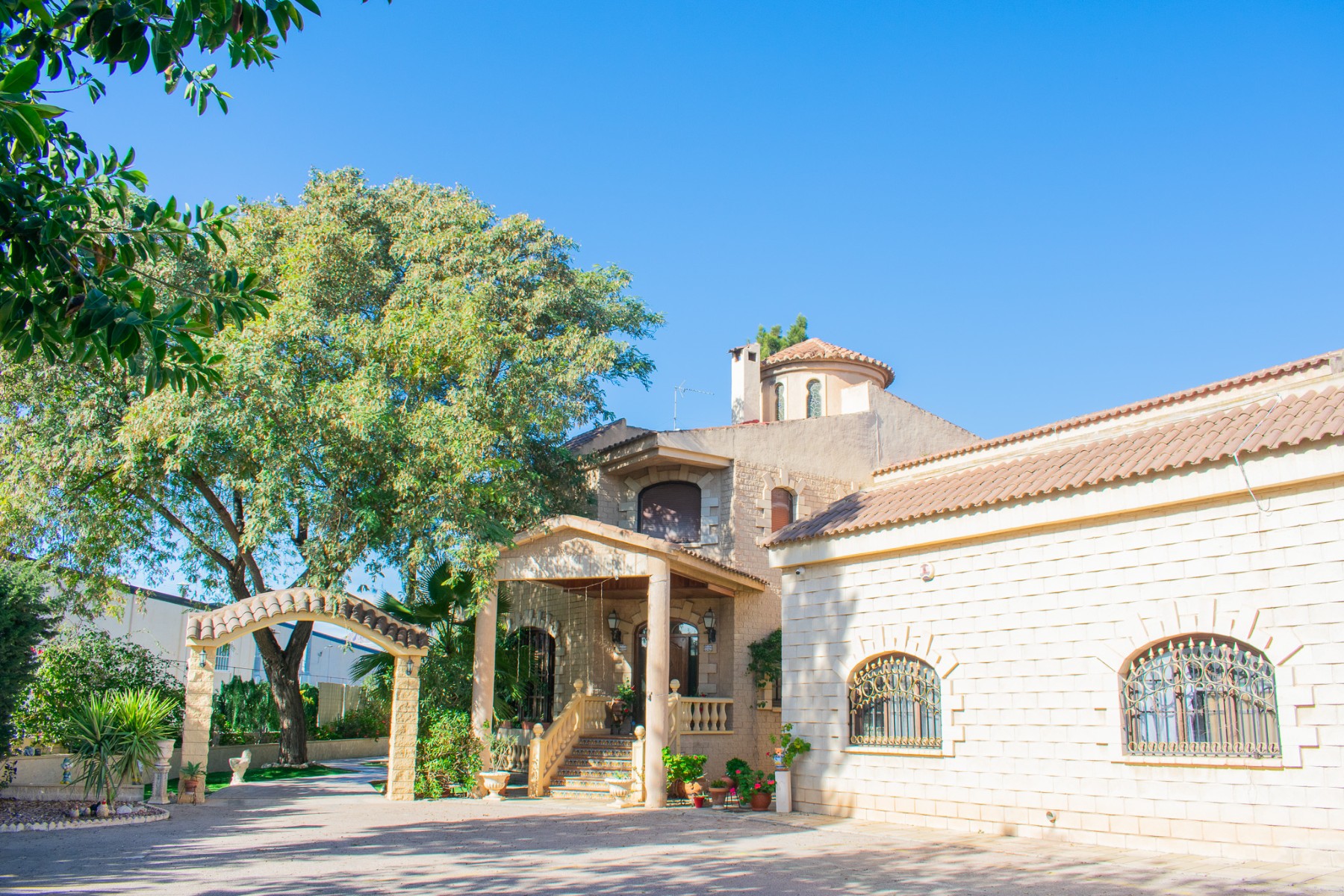 House in Crevillent - view 1