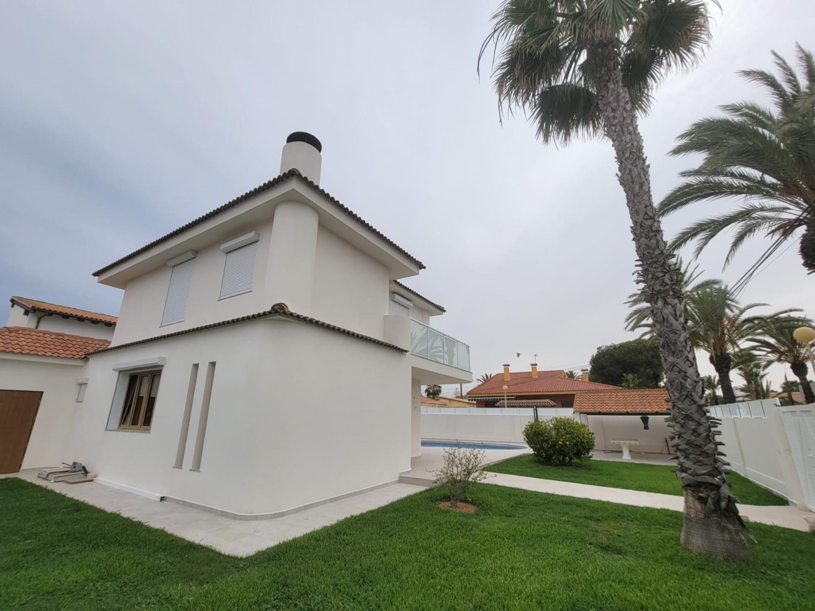 House in Dehesa de Campoamor - view 1