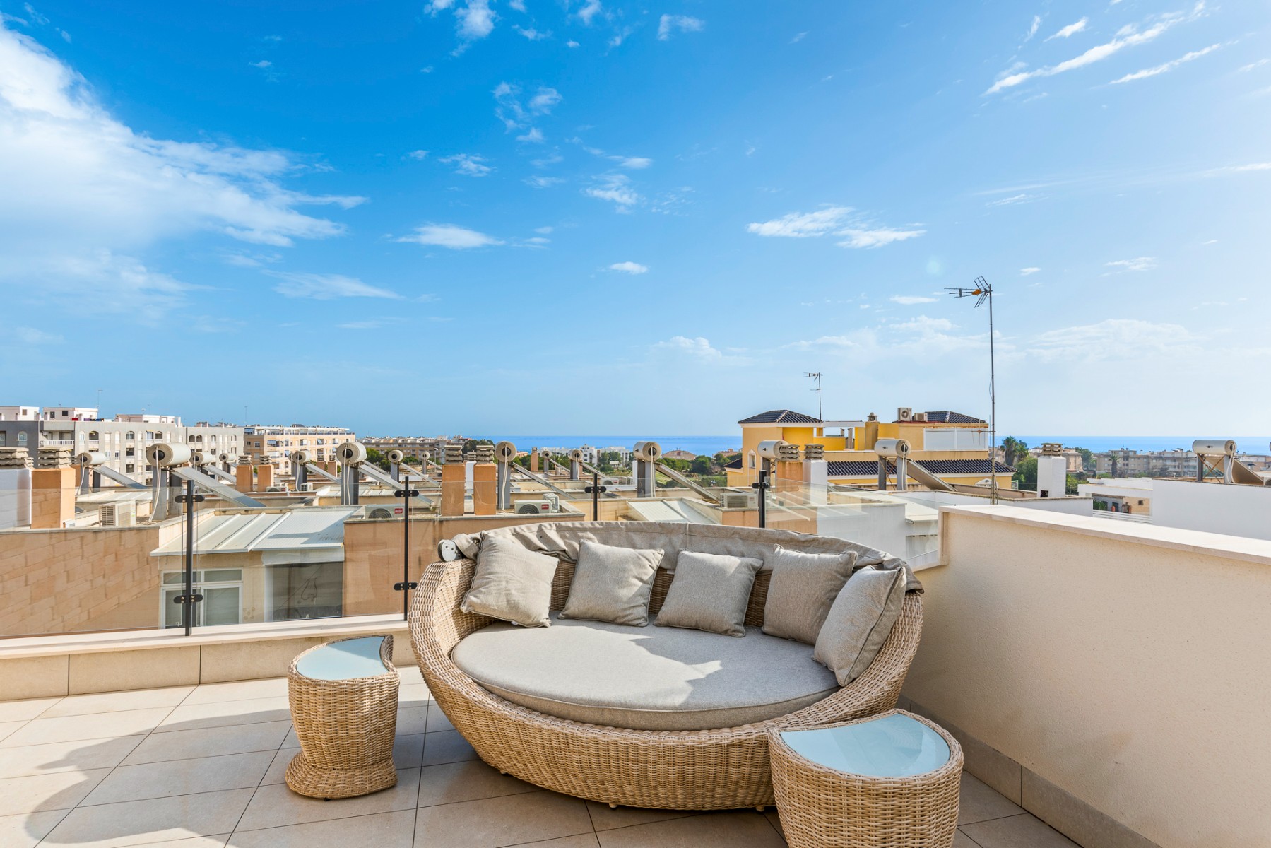 House in Guardamar del Segura - view 1