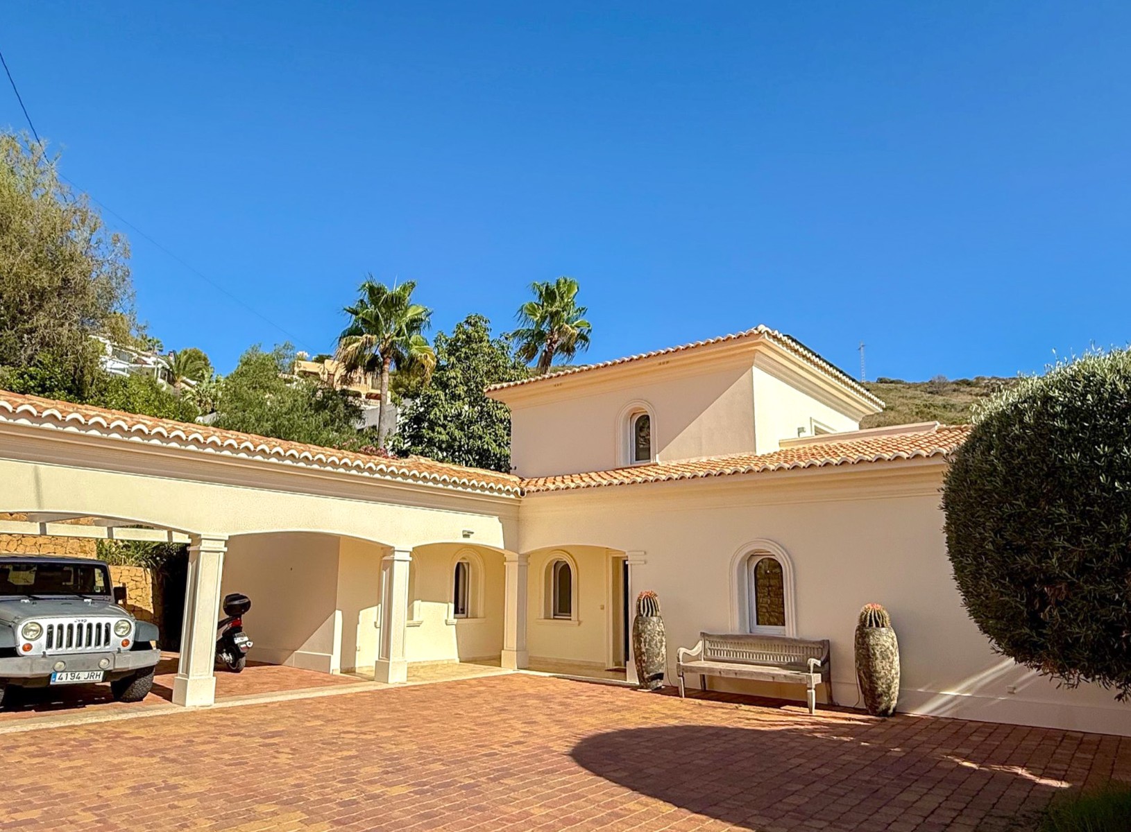 For Sale. Villa in Moraira